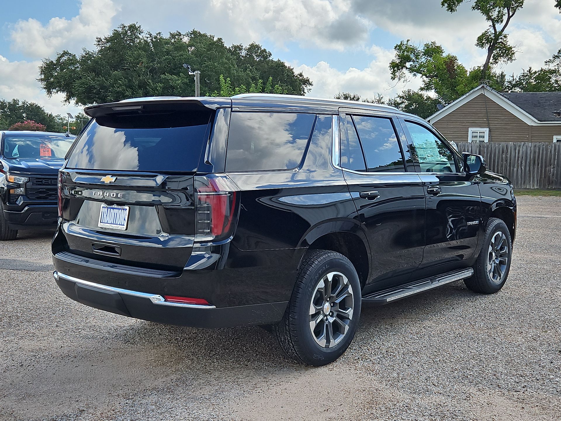 2026 Chevrolet Tahoe LS