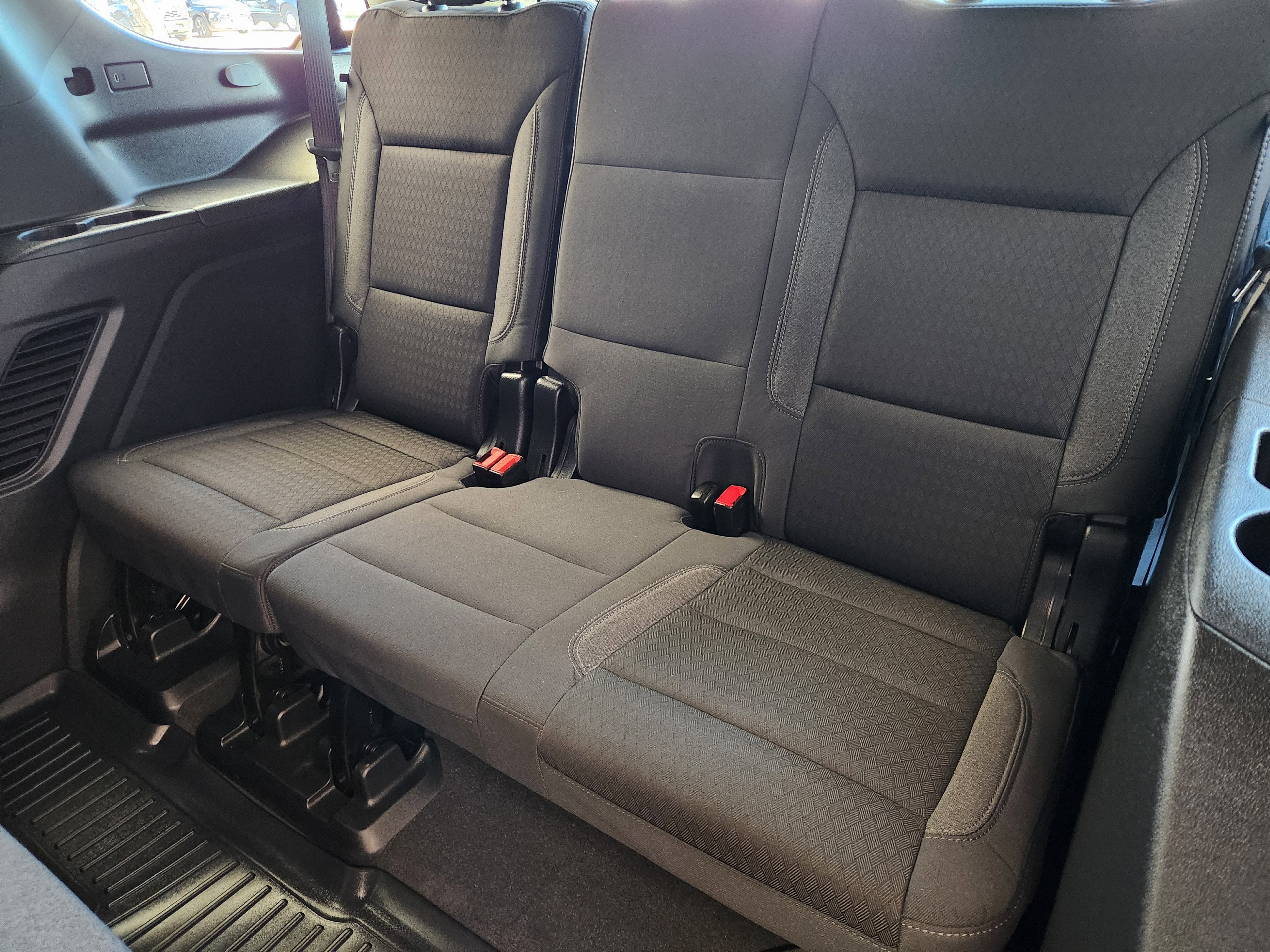 2025 Chevrolet Tahoe LS