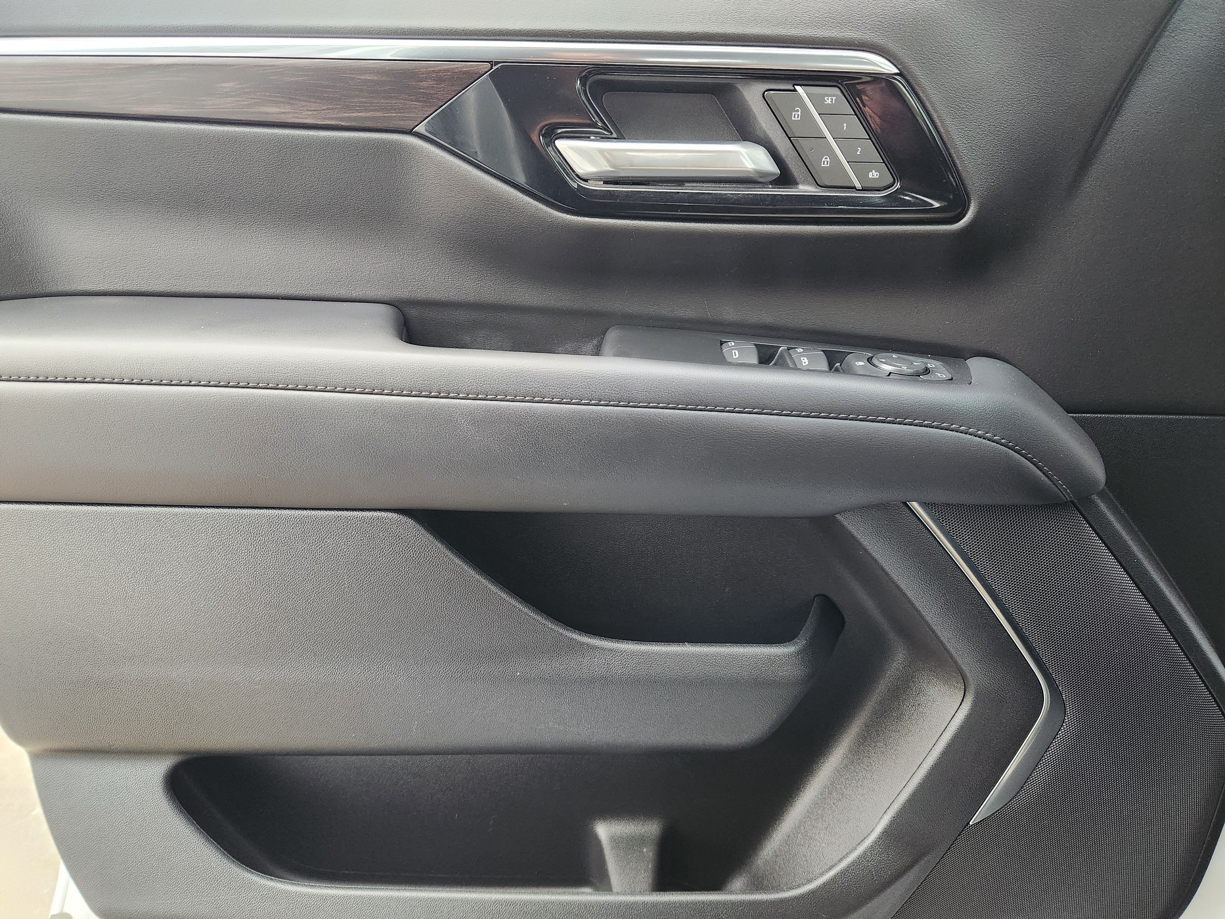 2025 Chevrolet Tahoe LT - Photo 20