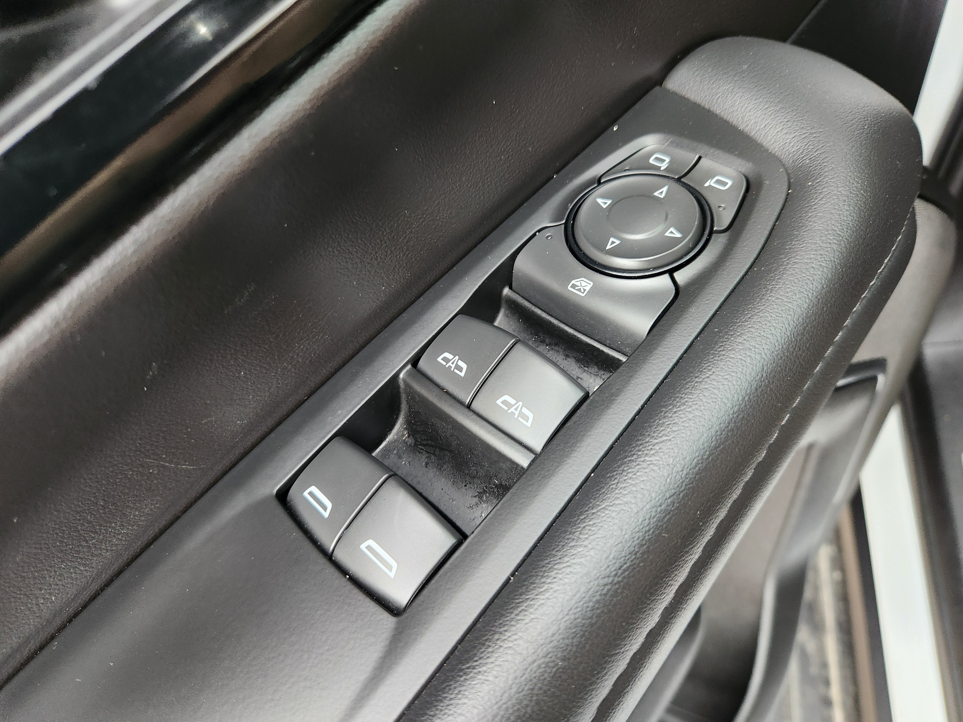 2025 Chevrolet Tahoe LT - Photo 21