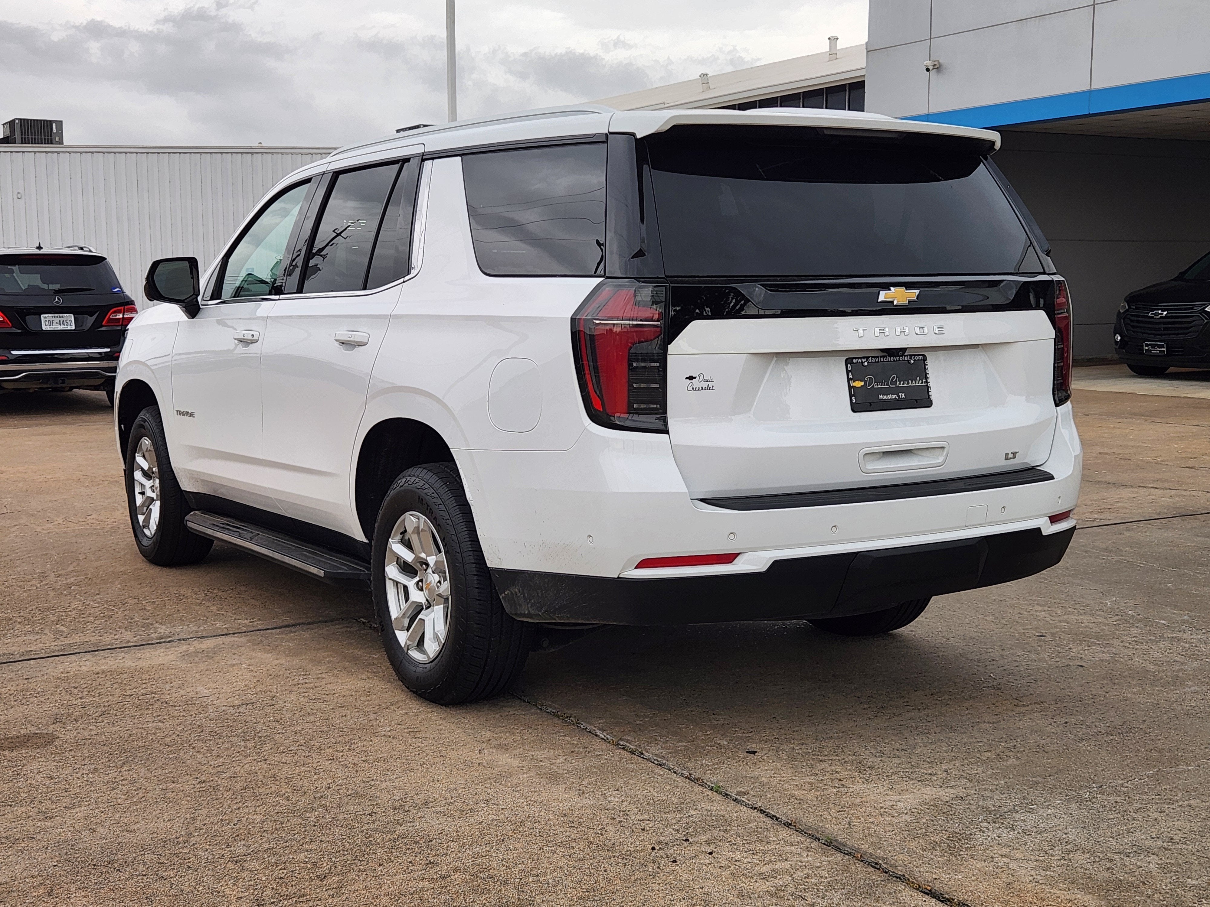 2025 Chevrolet Tahoe LT - Photo 6