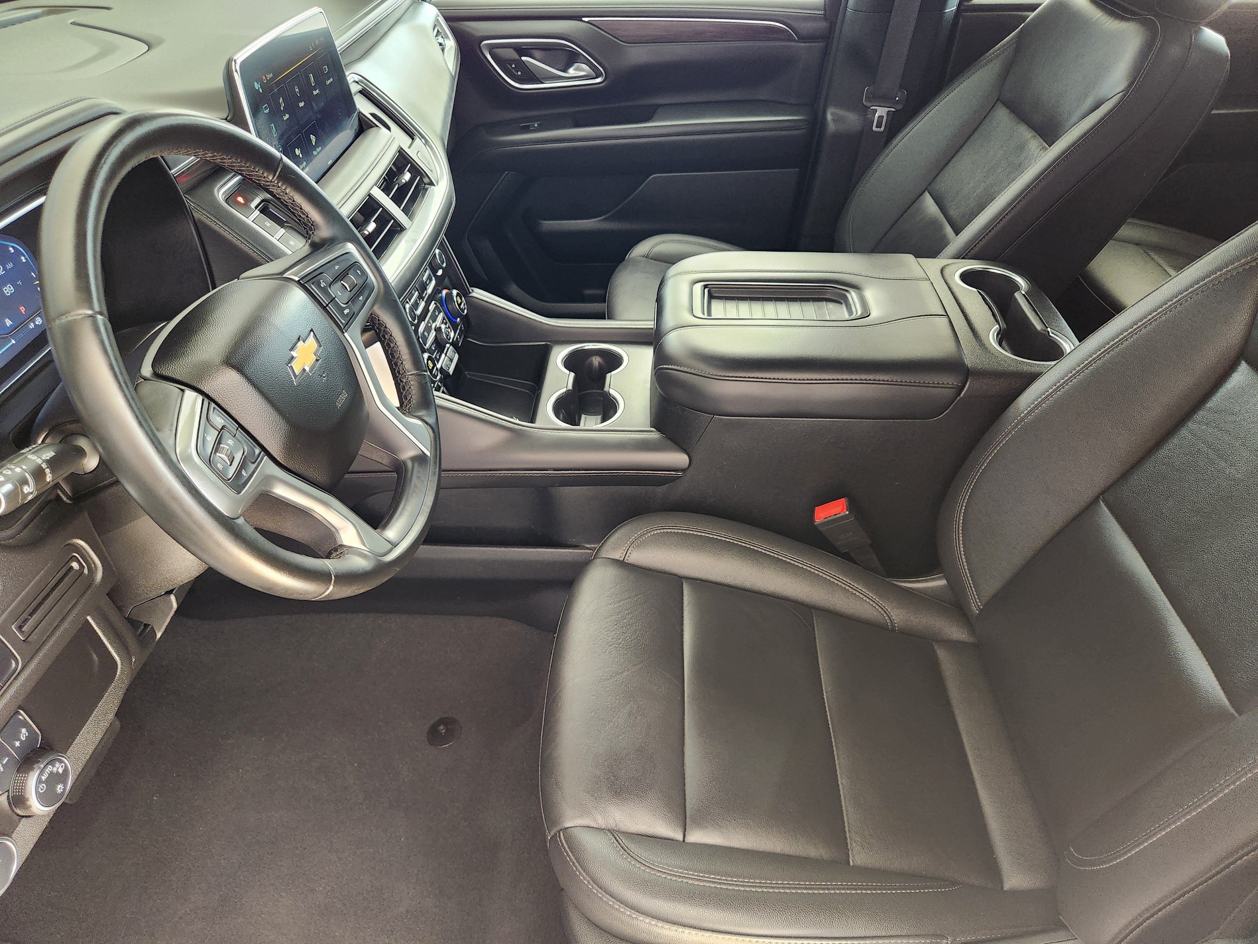 2024 Chevrolet Suburban LT - Photo 12
