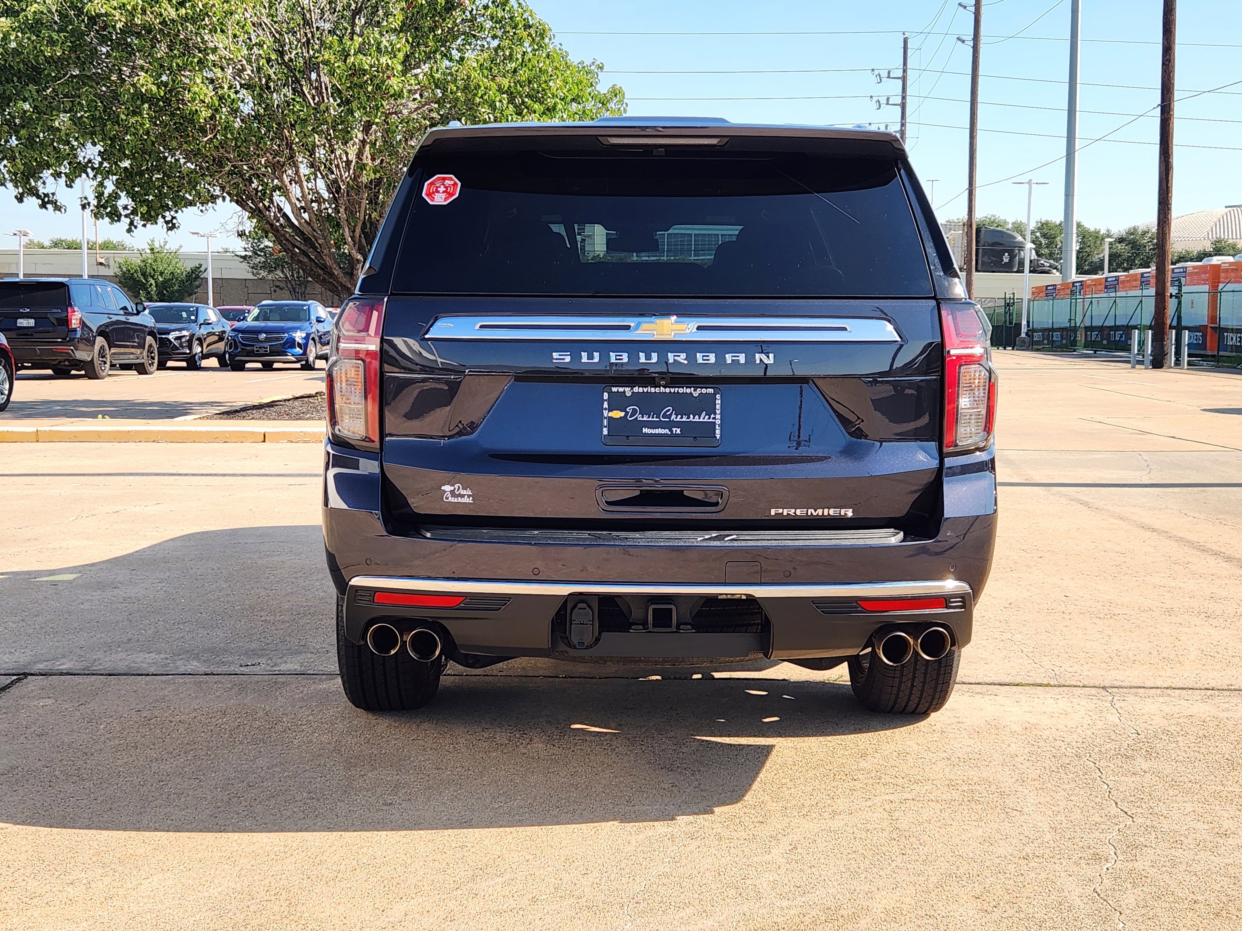 2023 Chevrolet Suburban Premier