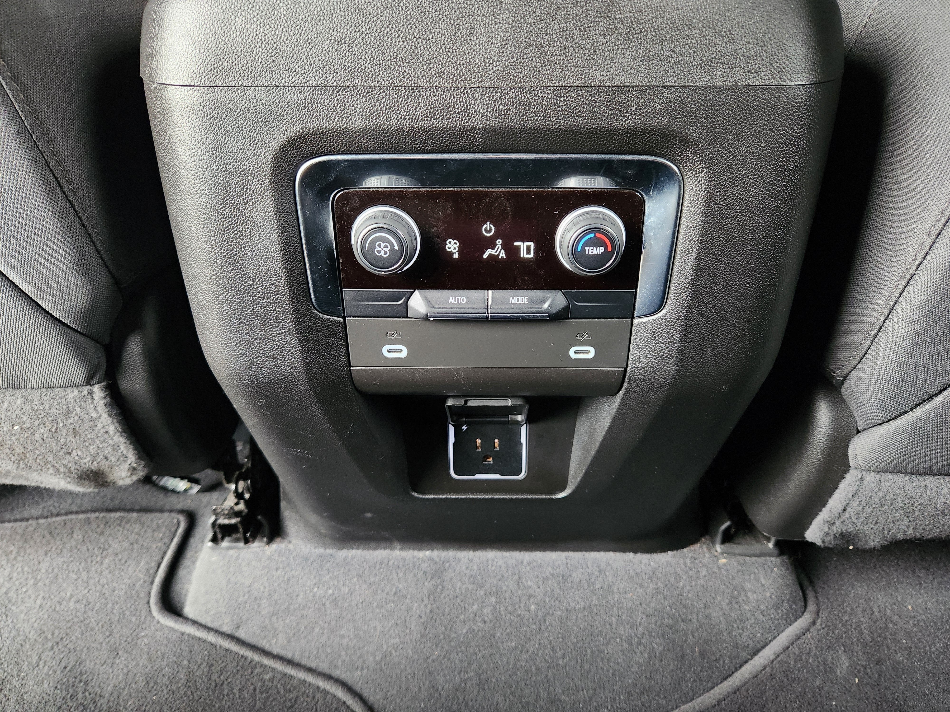 2022 Chevrolet Tahoe LS