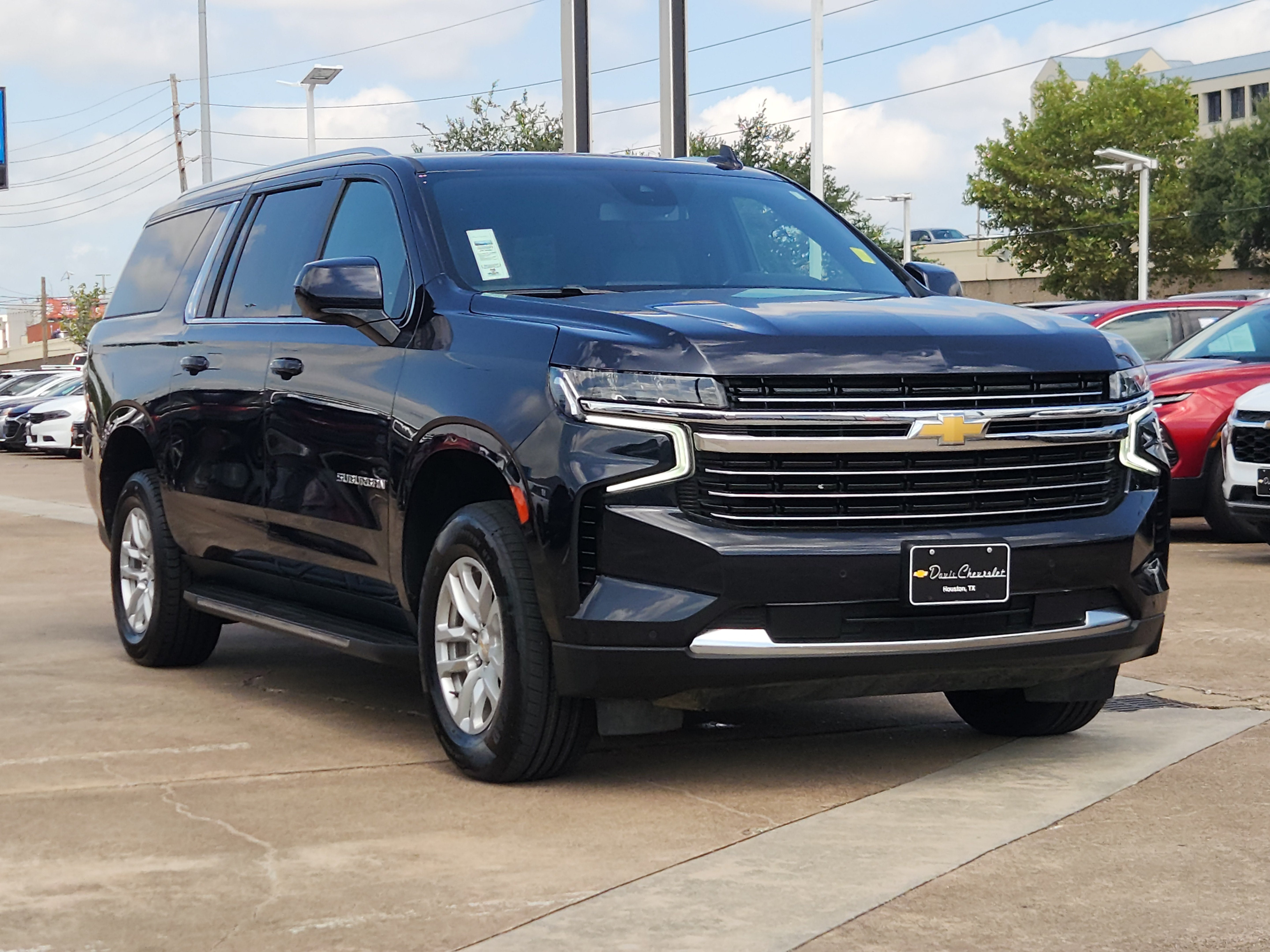 2024 Chevrolet Suburban LT