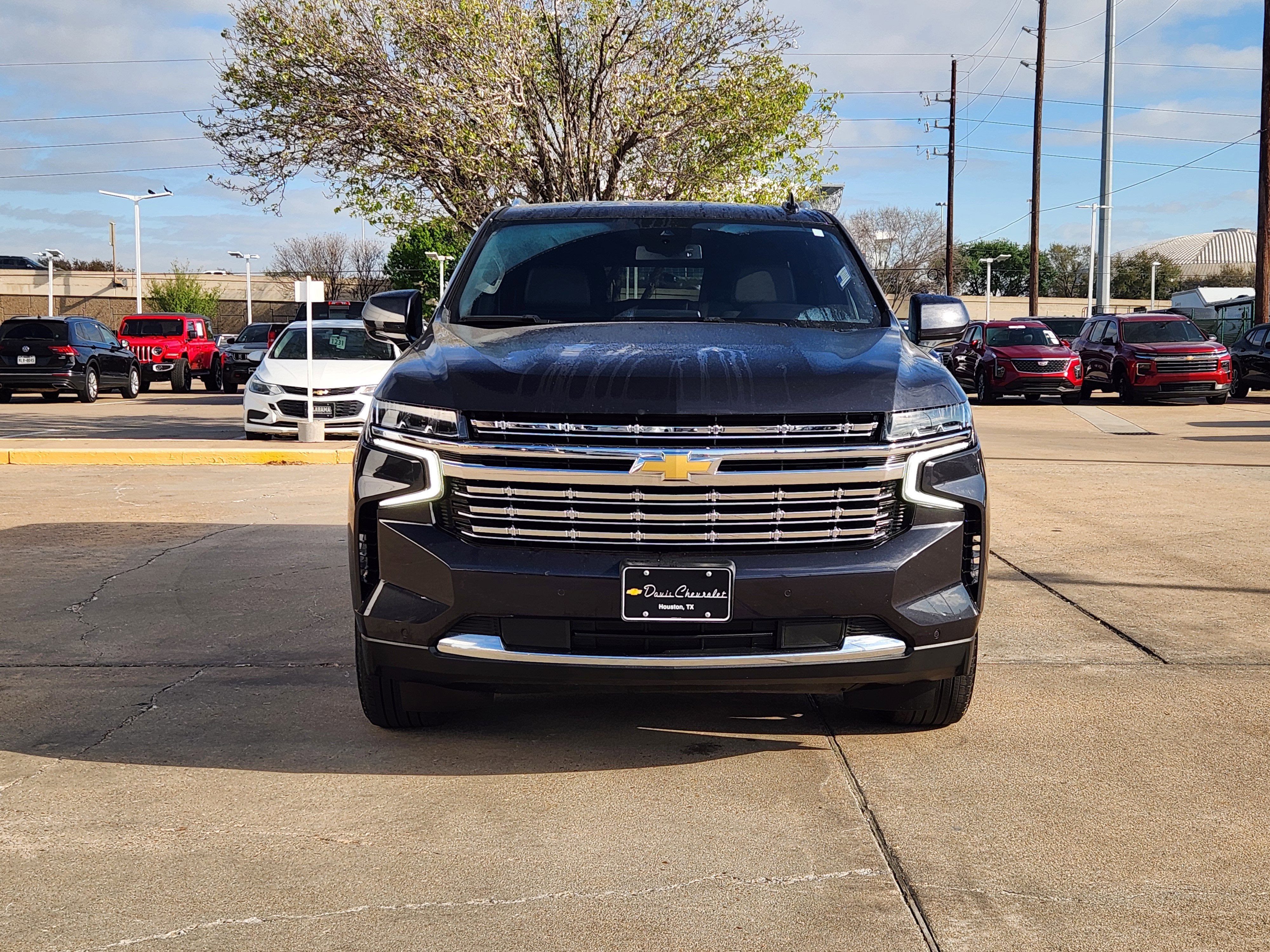 2024 Chevrolet Suburban LT