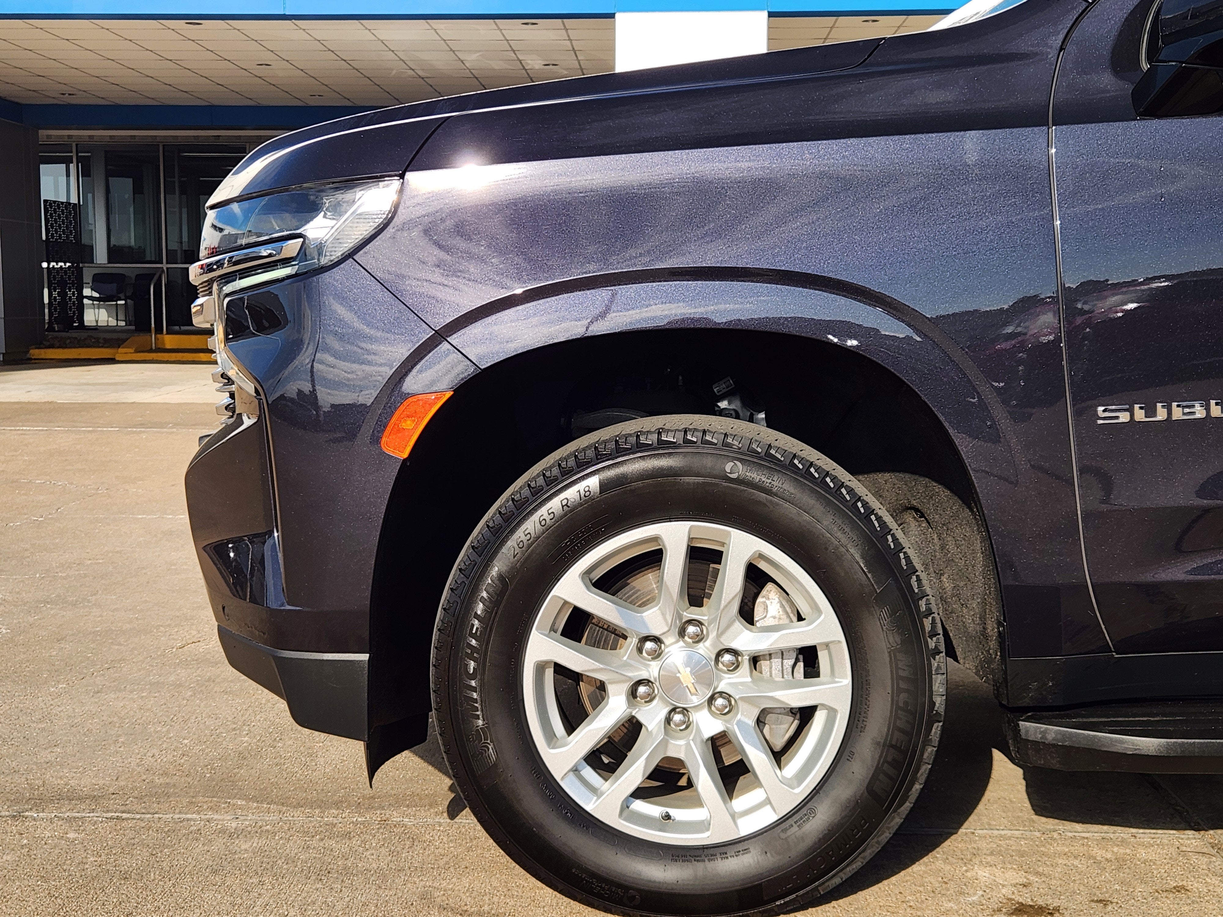 2024 Chevrolet Suburban LT