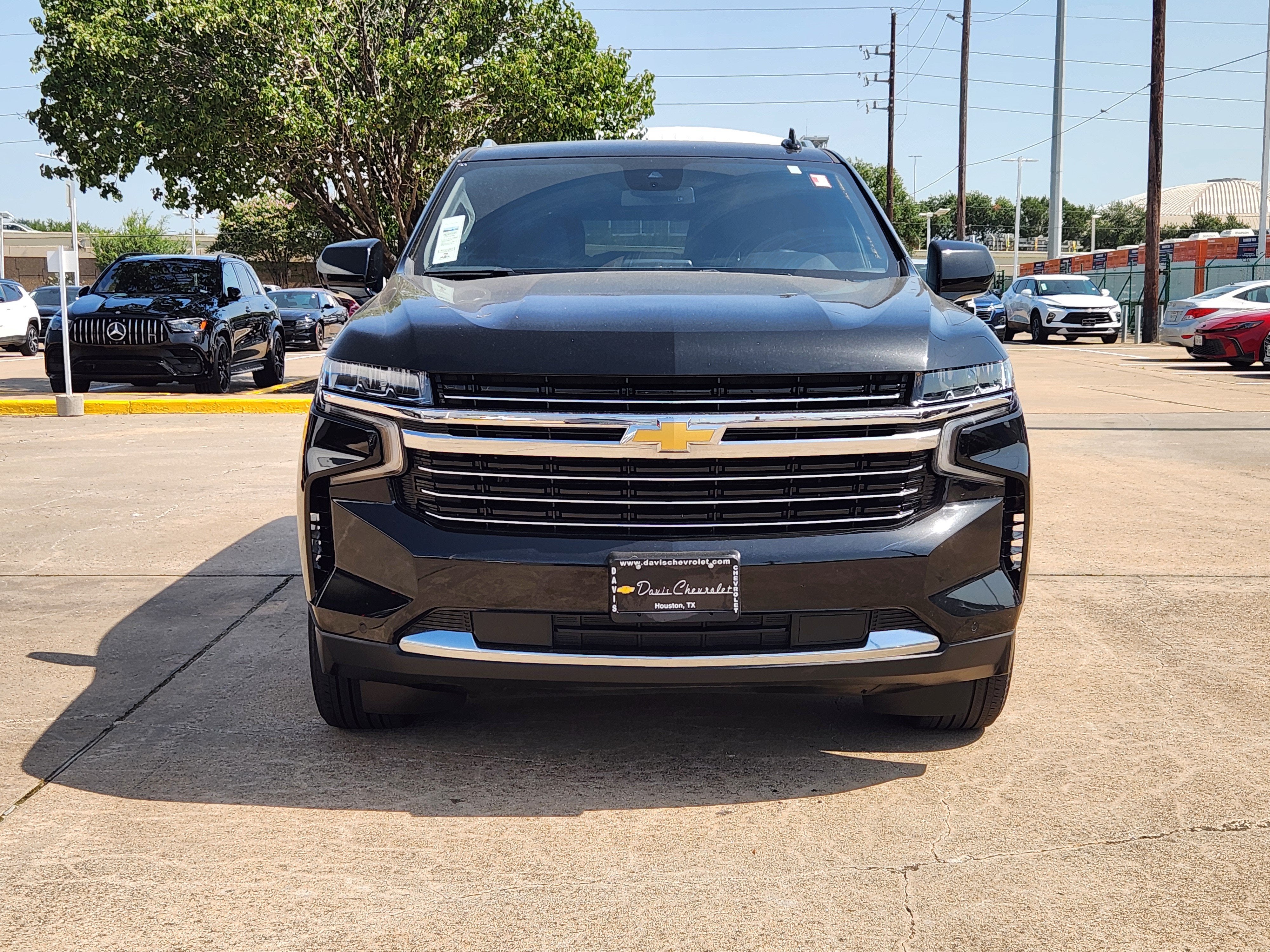 2024 Chevrolet Suburban LT