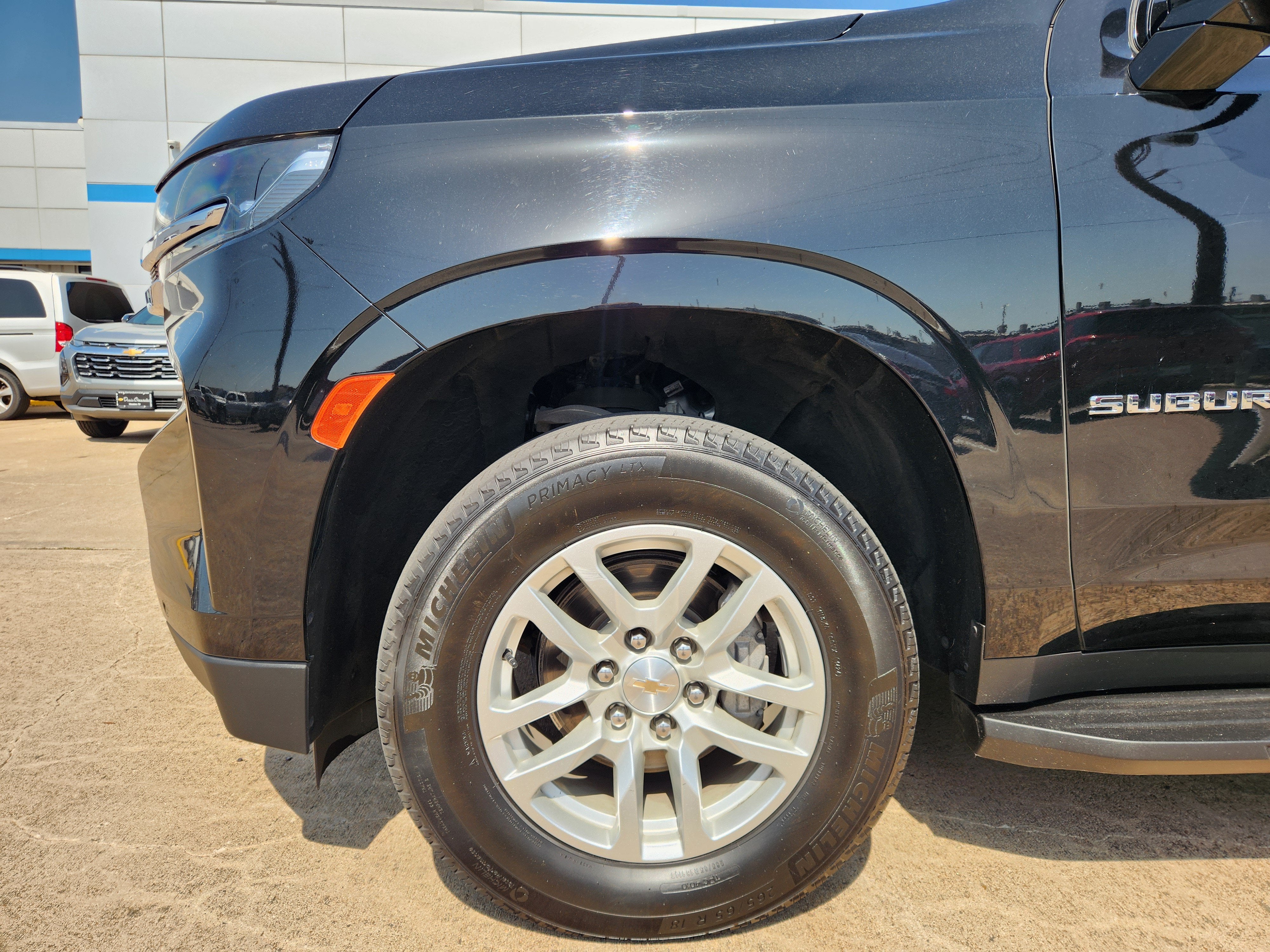2024 Chevrolet Suburban LT