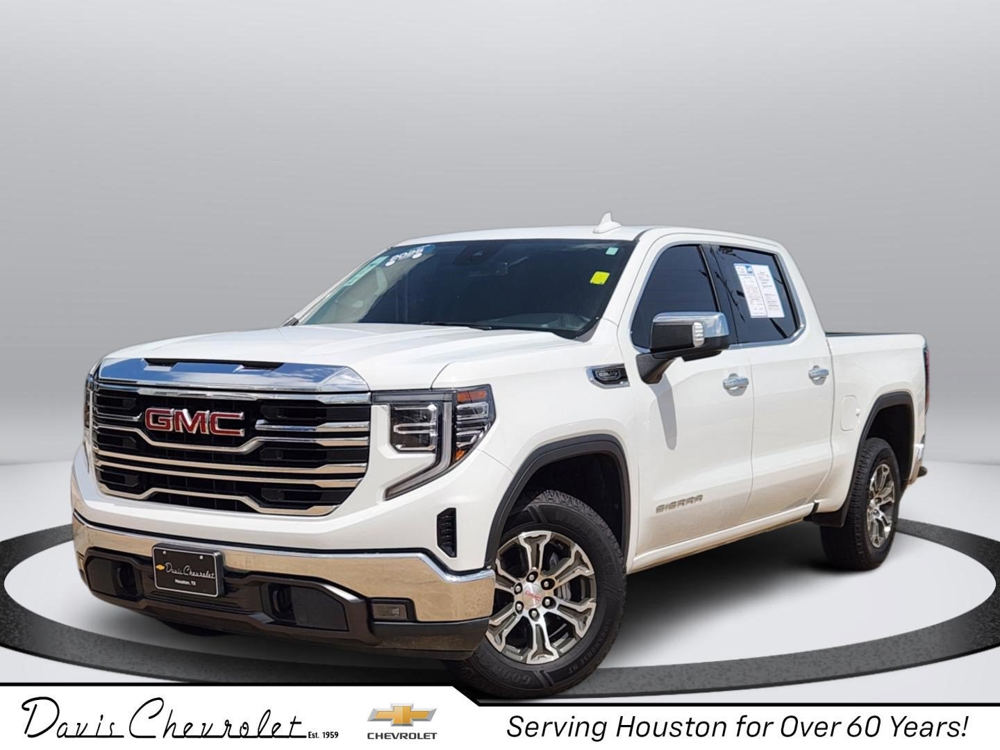 2025 GMC Sierra 1500 SLT