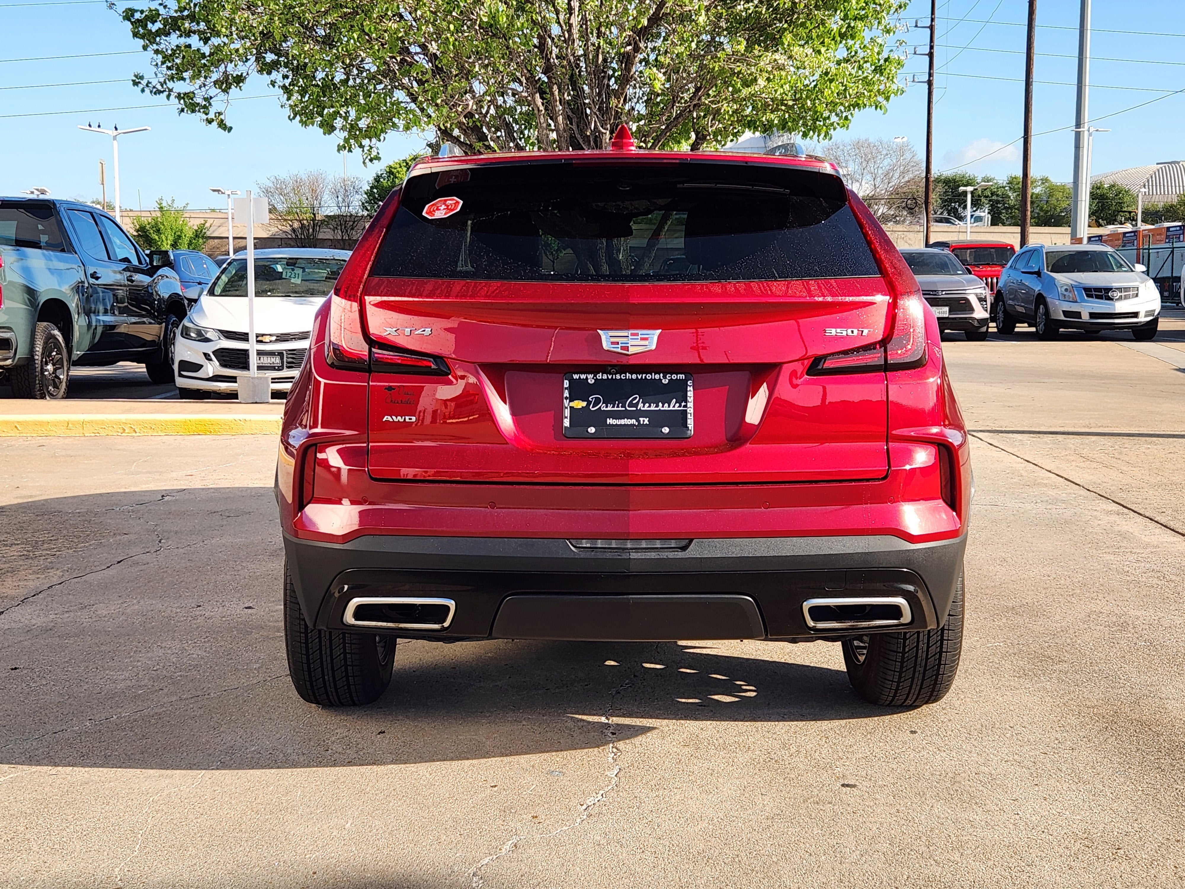 2024 Cadillac XT4 Premium Luxury