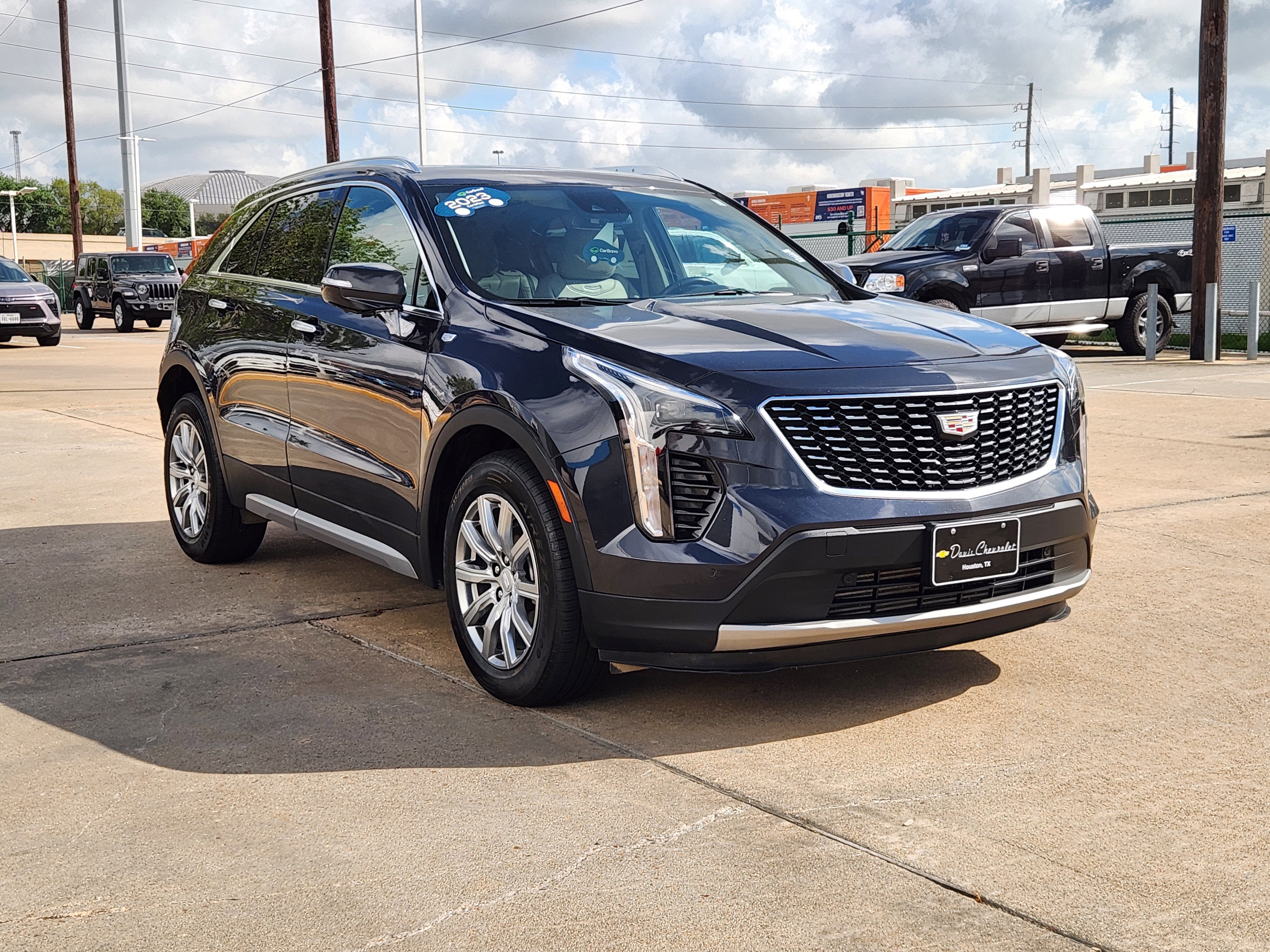 2023 Cadillac XT4 Premium Luxury