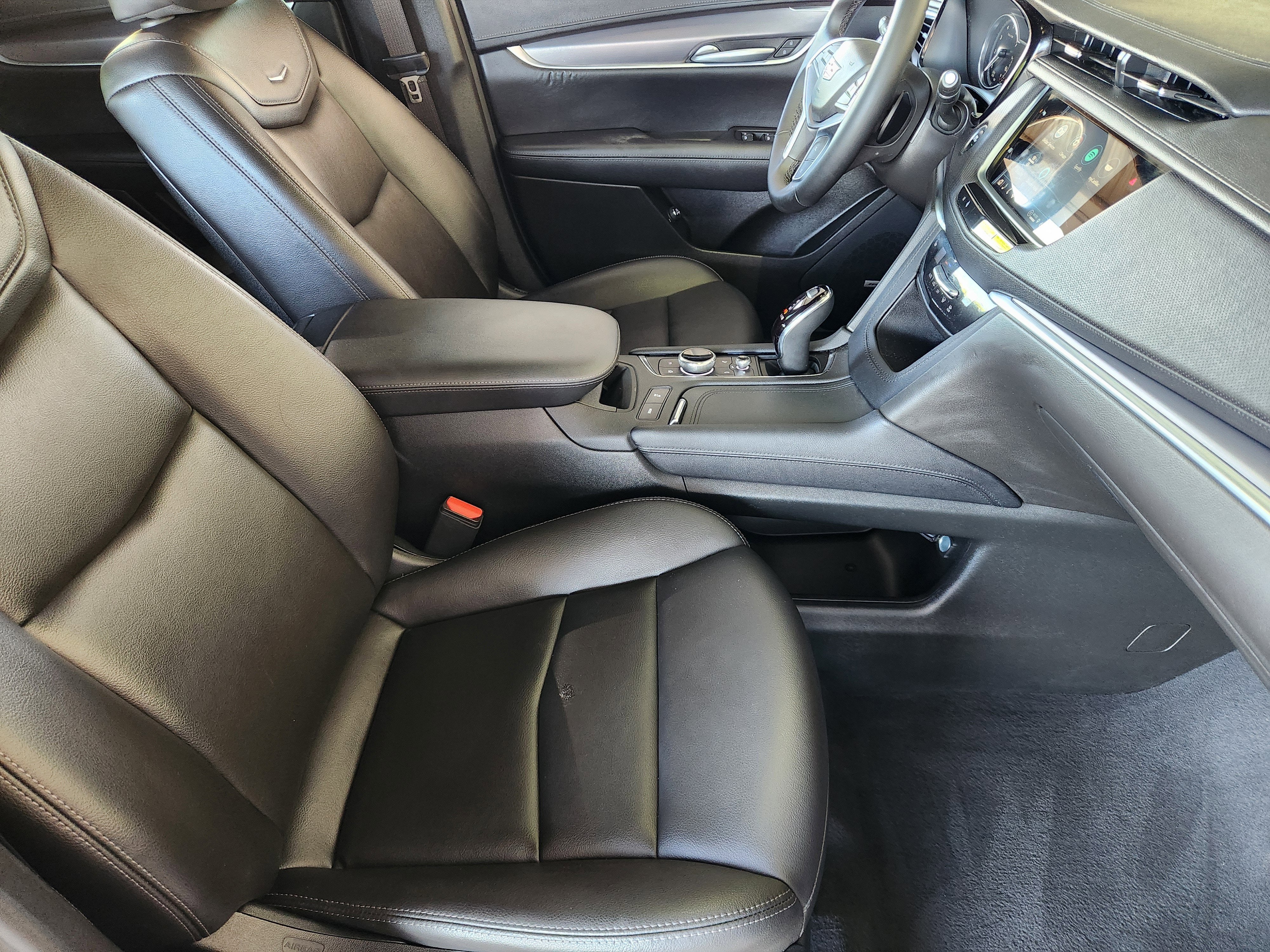 2024 Cadillac XT5 Luxury