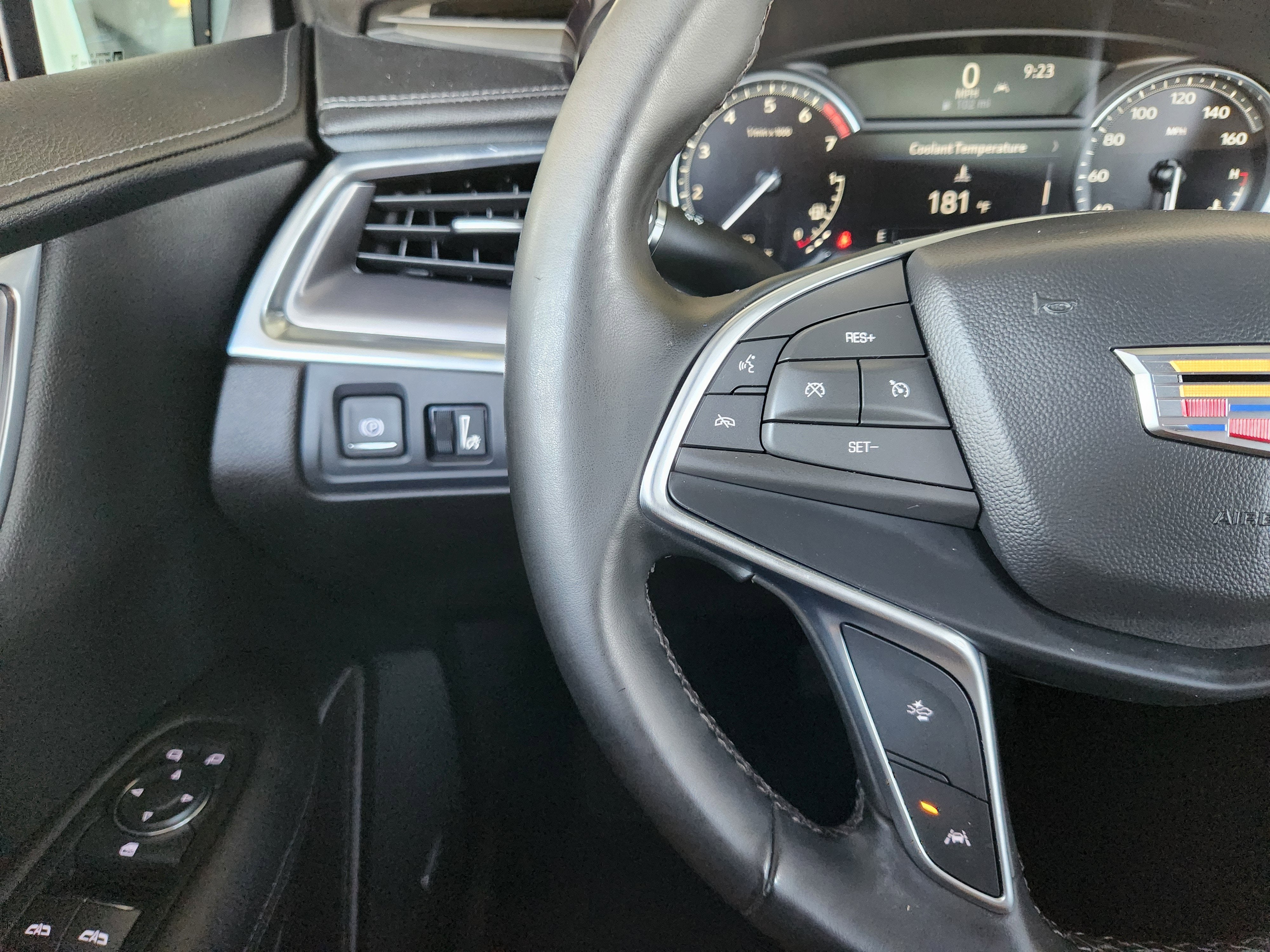 2024 Cadillac XT5 Luxury