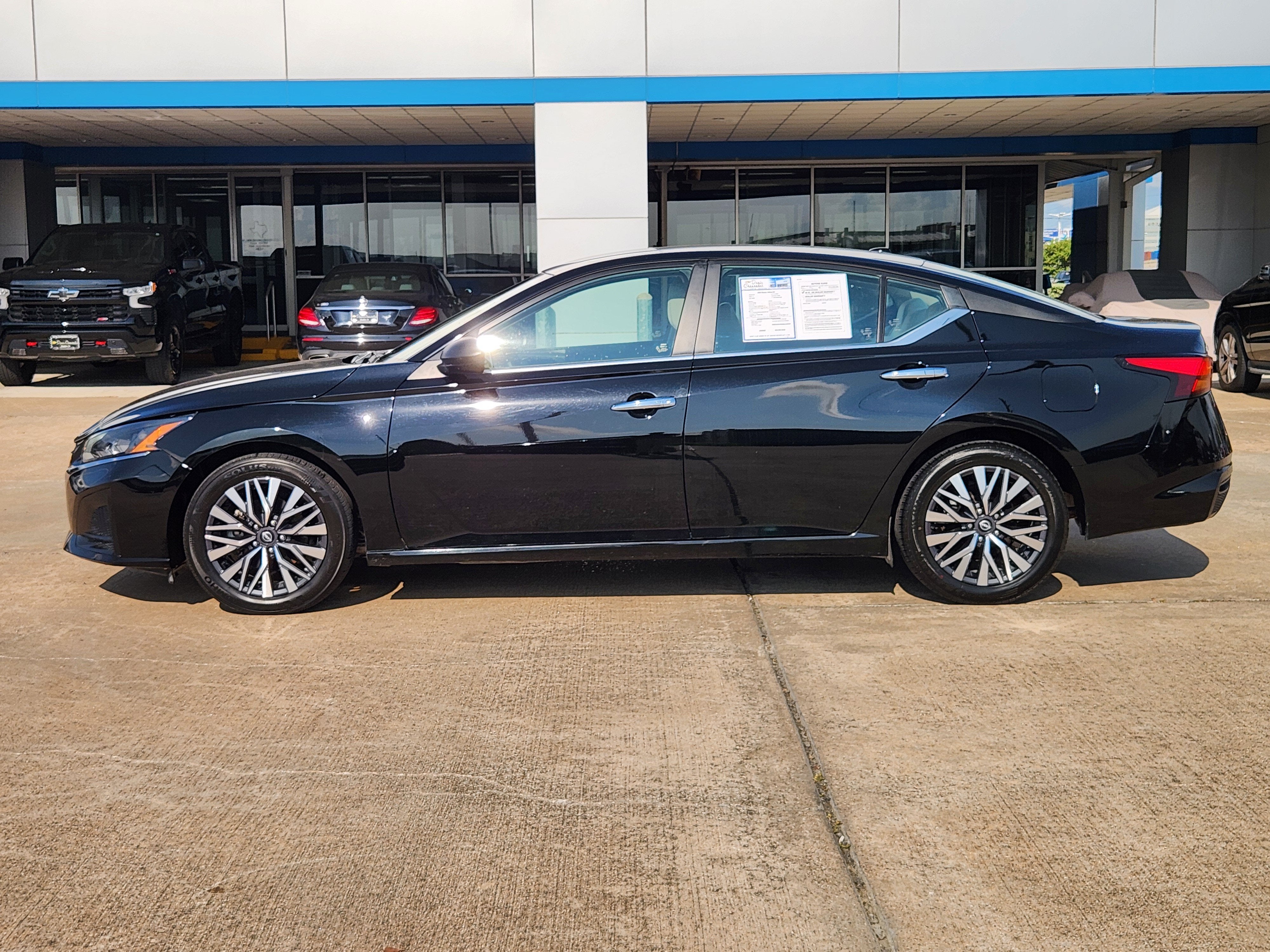 2025 Nissan Altima SV
