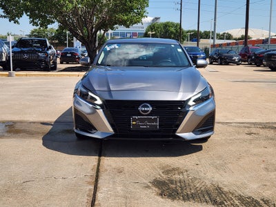 2023 Nissan Altima SL FWD