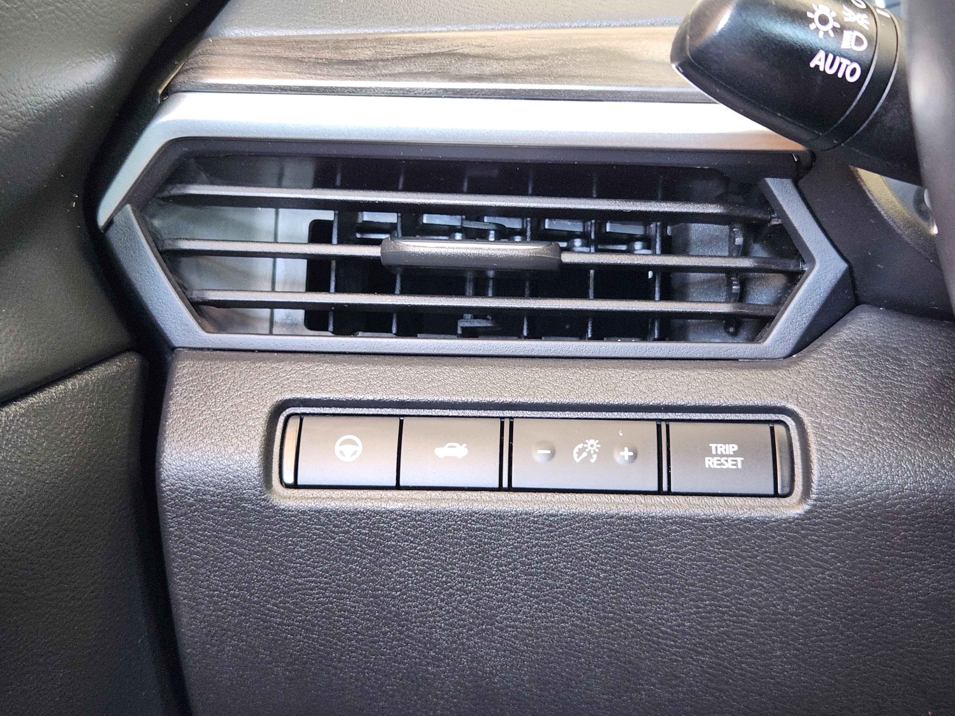 2023 Nissan Altima SL FWD