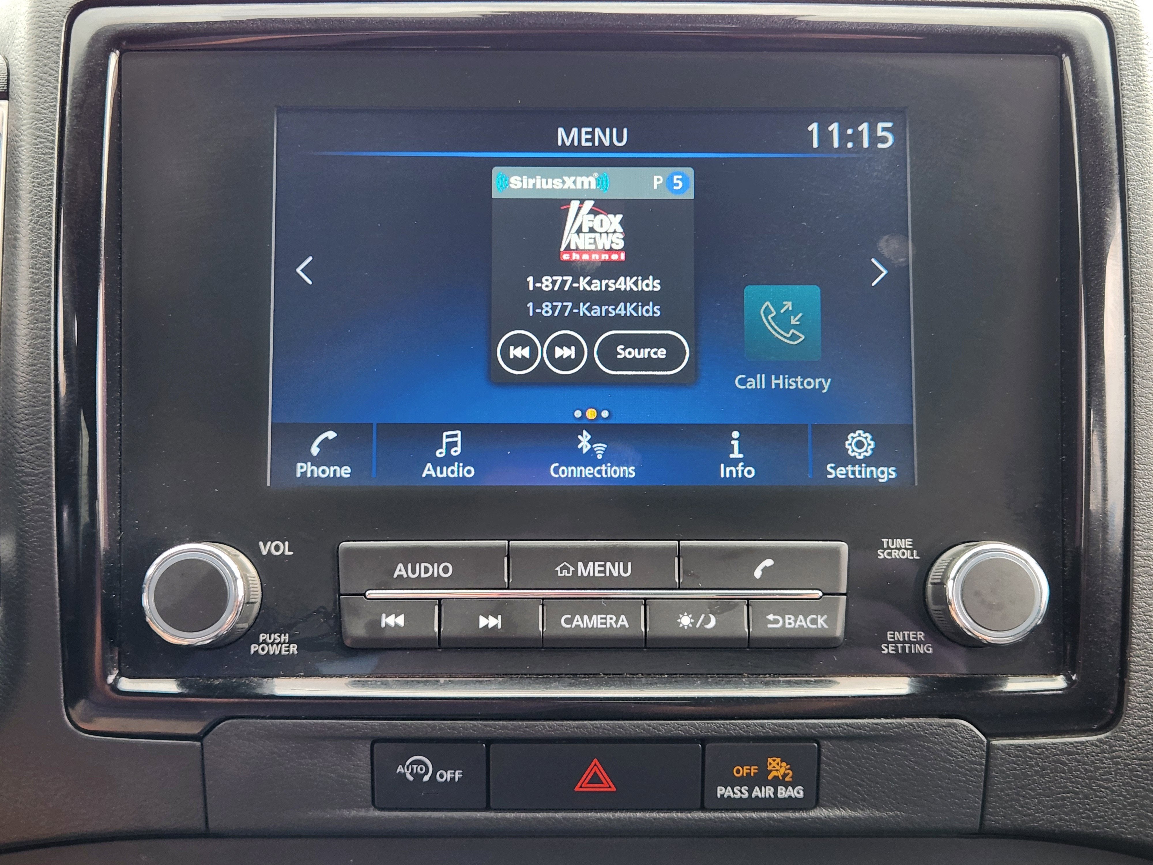 2024 Nissan Frontier SV