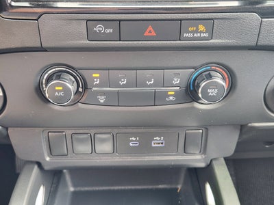 2024 Nissan Frontier SV