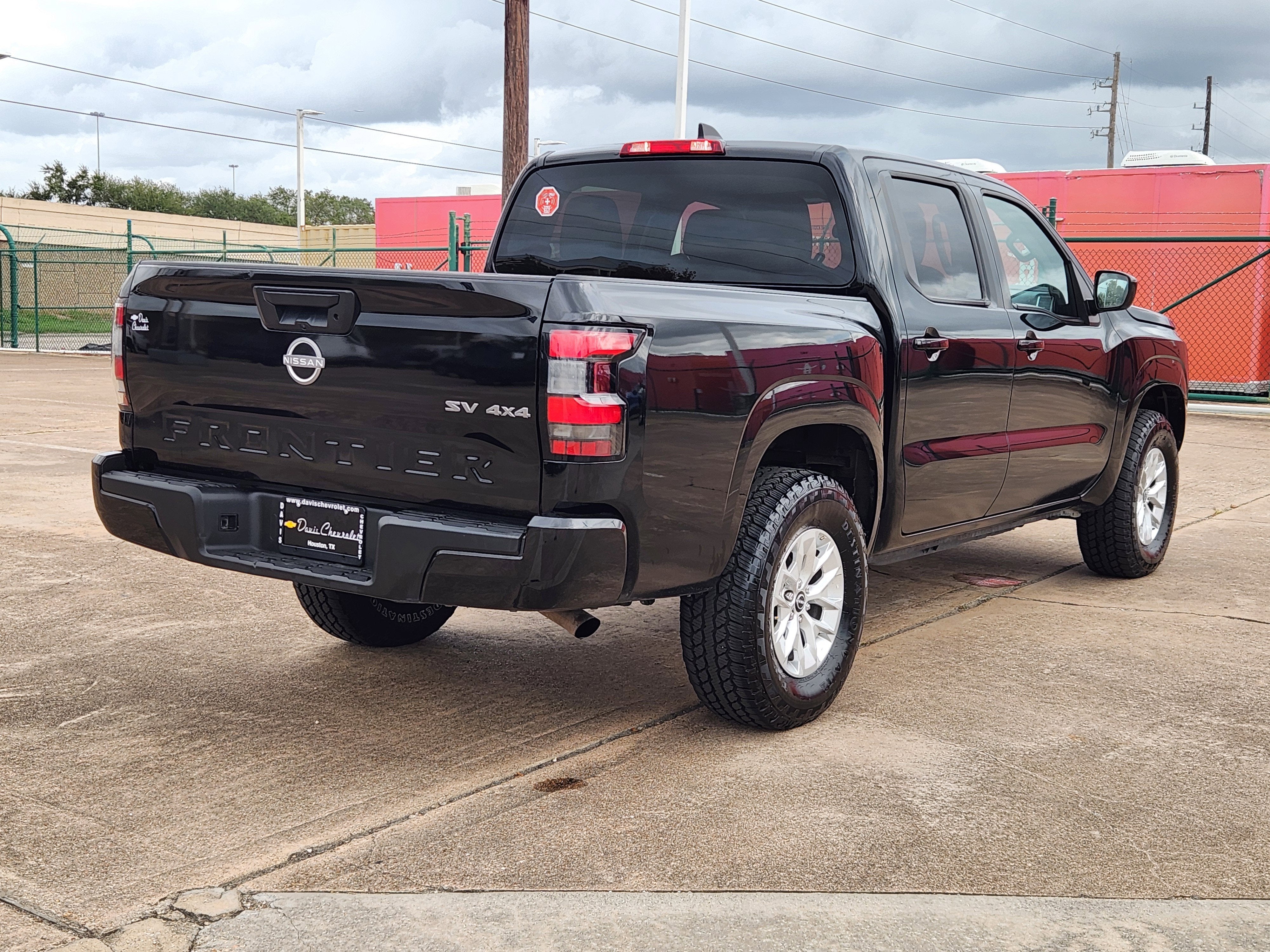 2024 Nissan Frontier SV