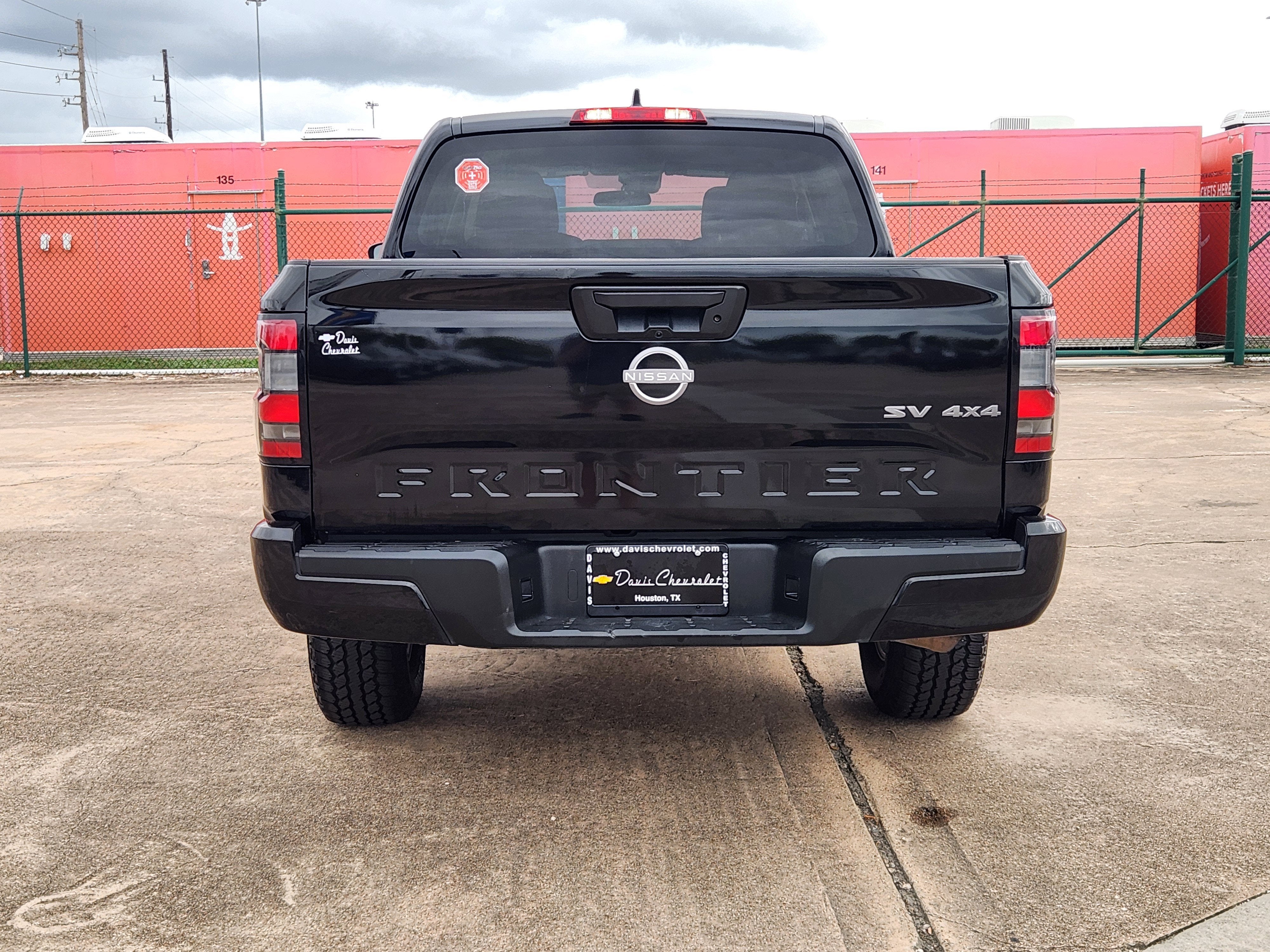 2024 Nissan Frontier SV