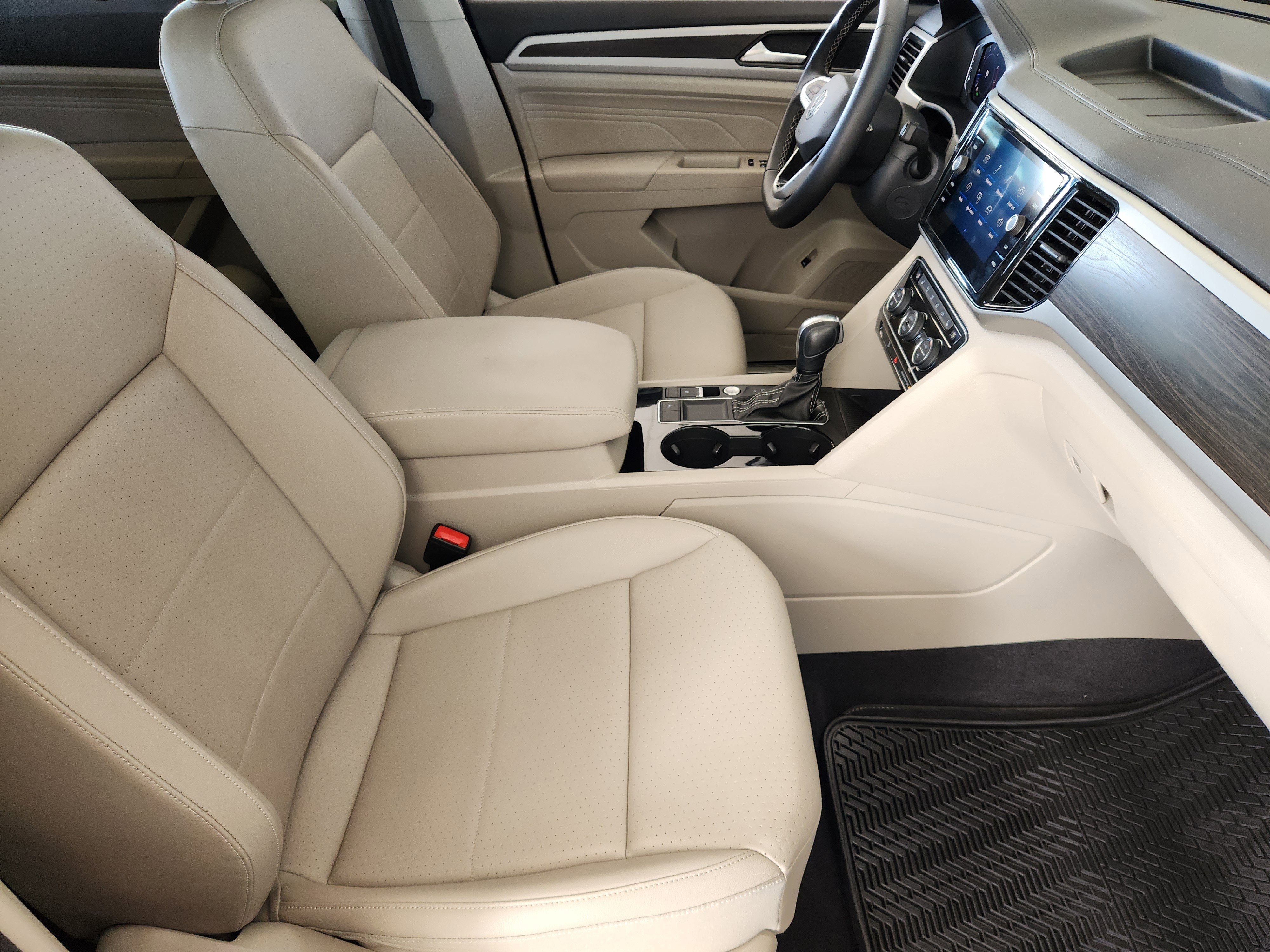 2023 Volkswagen Atlas 2.0T SE w/Technology