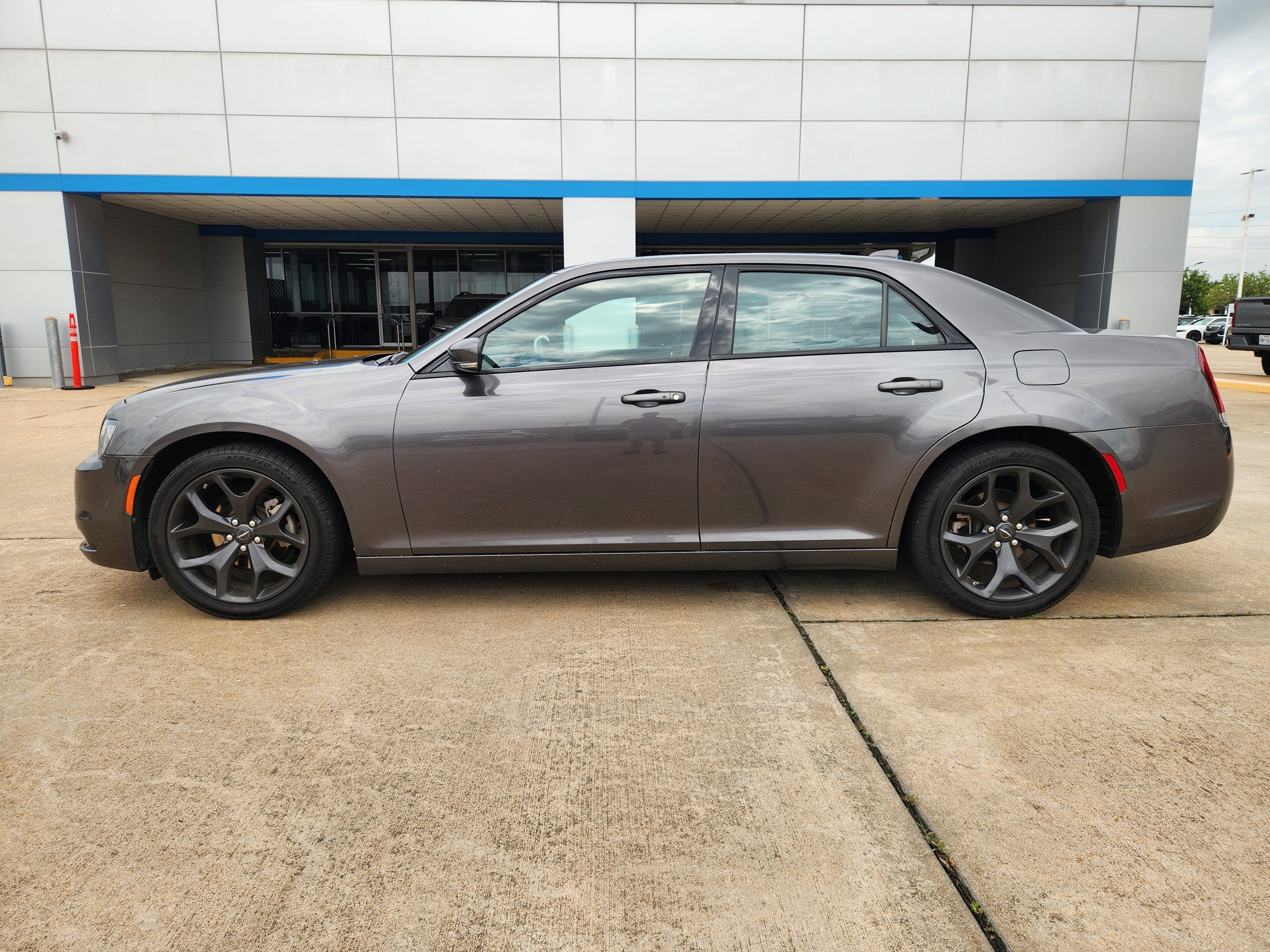 2023 Chrysler 300 300S