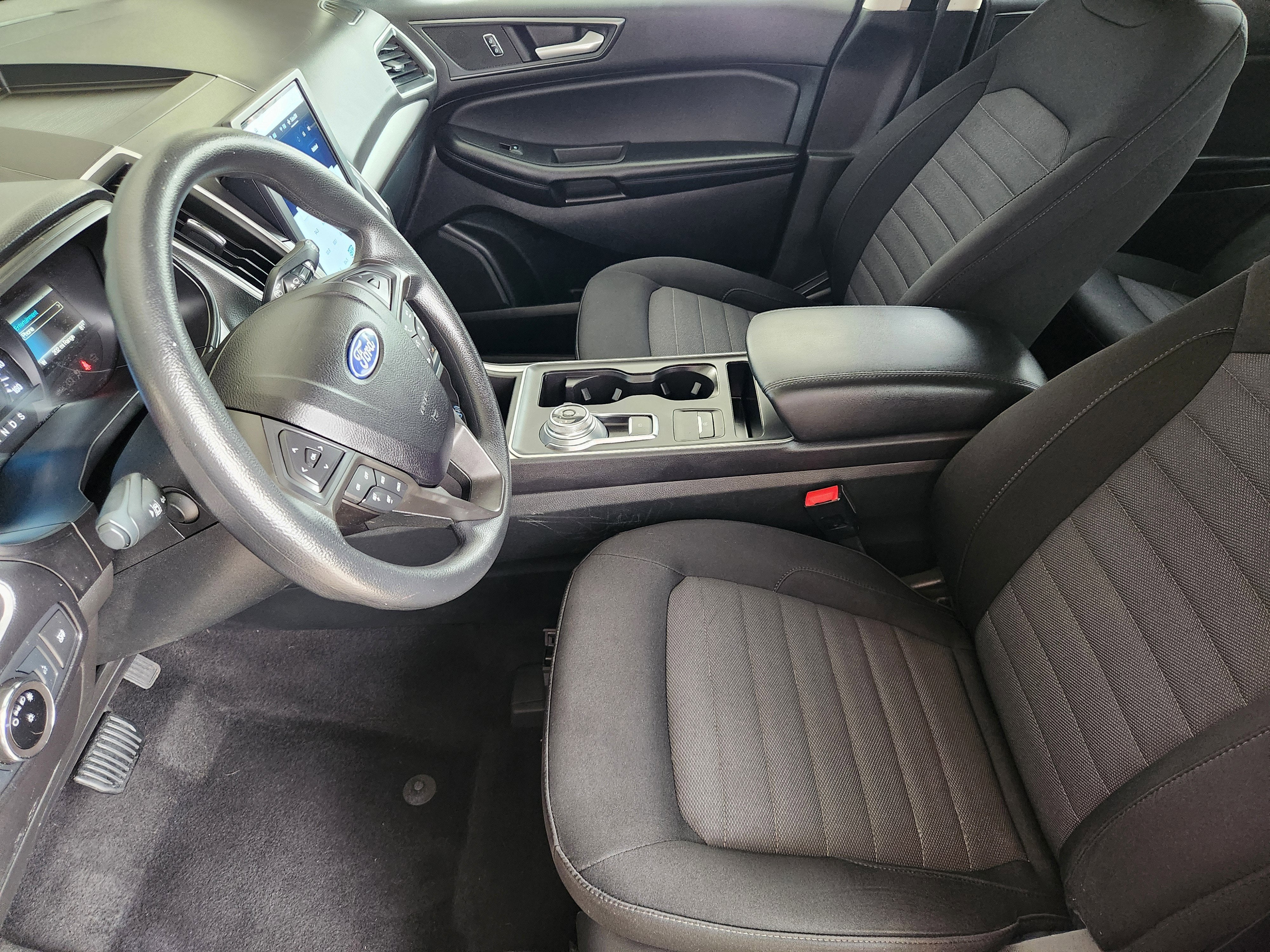 2023 Ford Edge SE