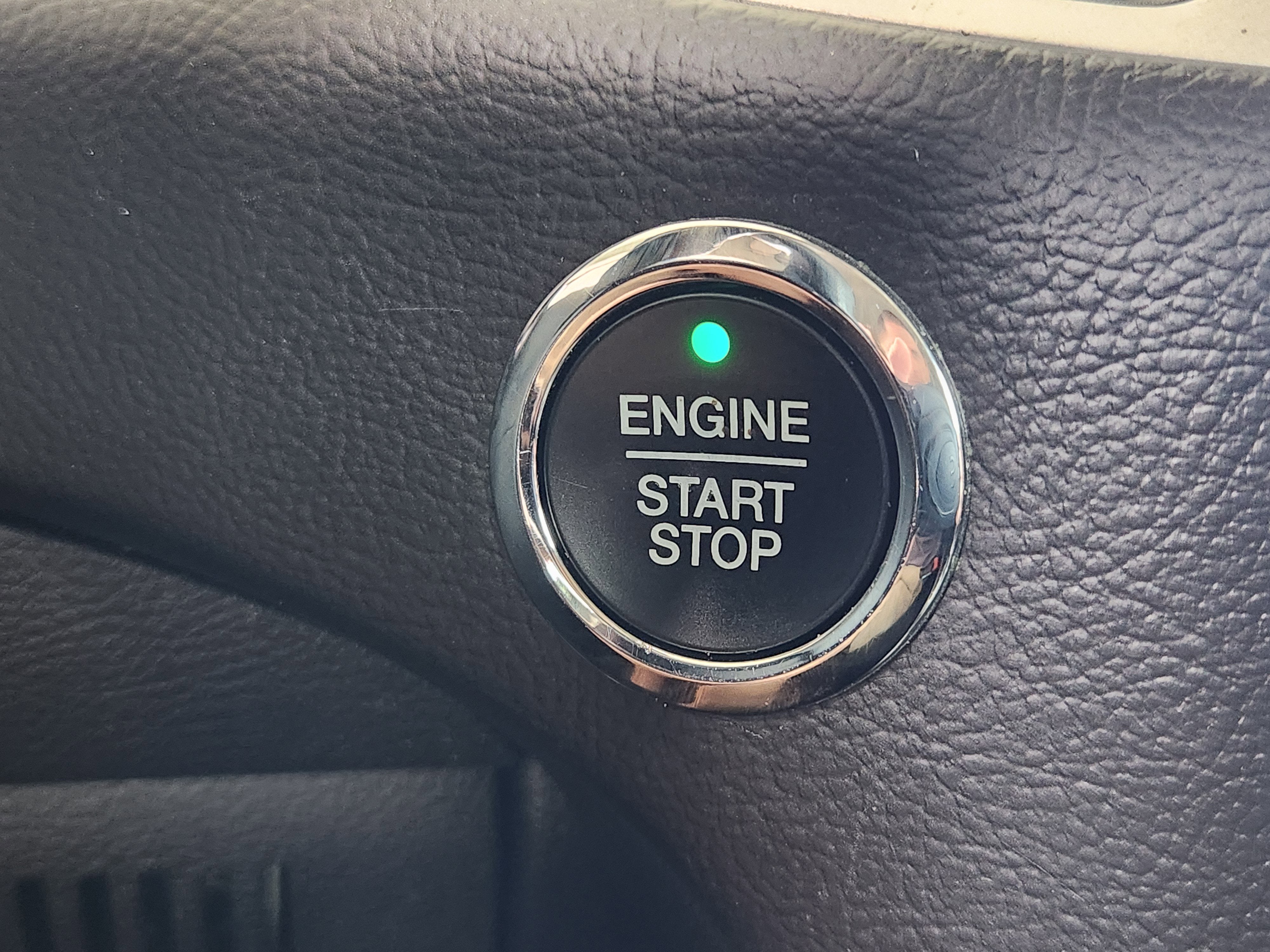 2023 Ford Edge SE