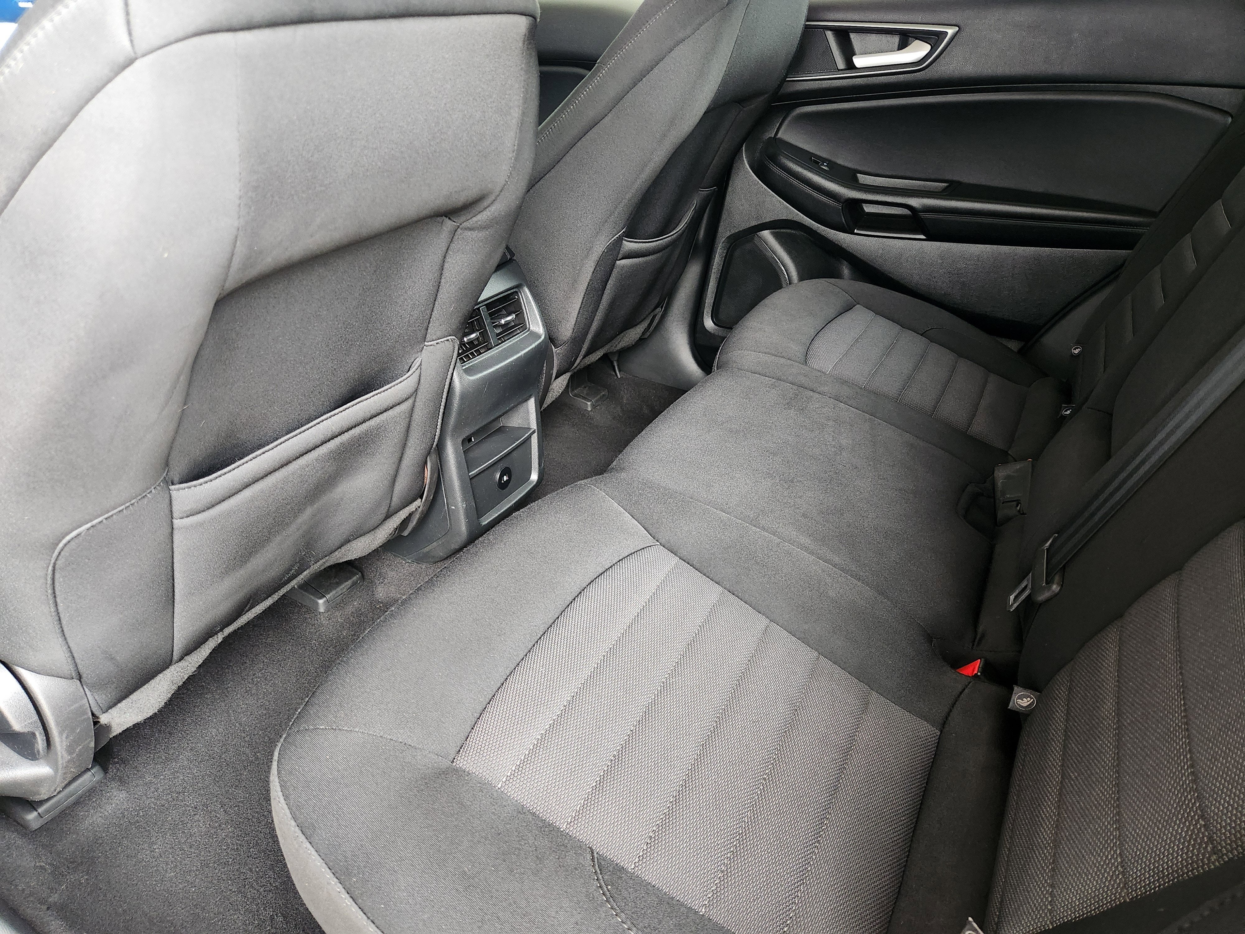 2023 Ford Edge SE
