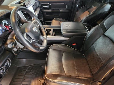 2022 RAM 2500 Laramie Crew Cab 4x4 6'4" Box
