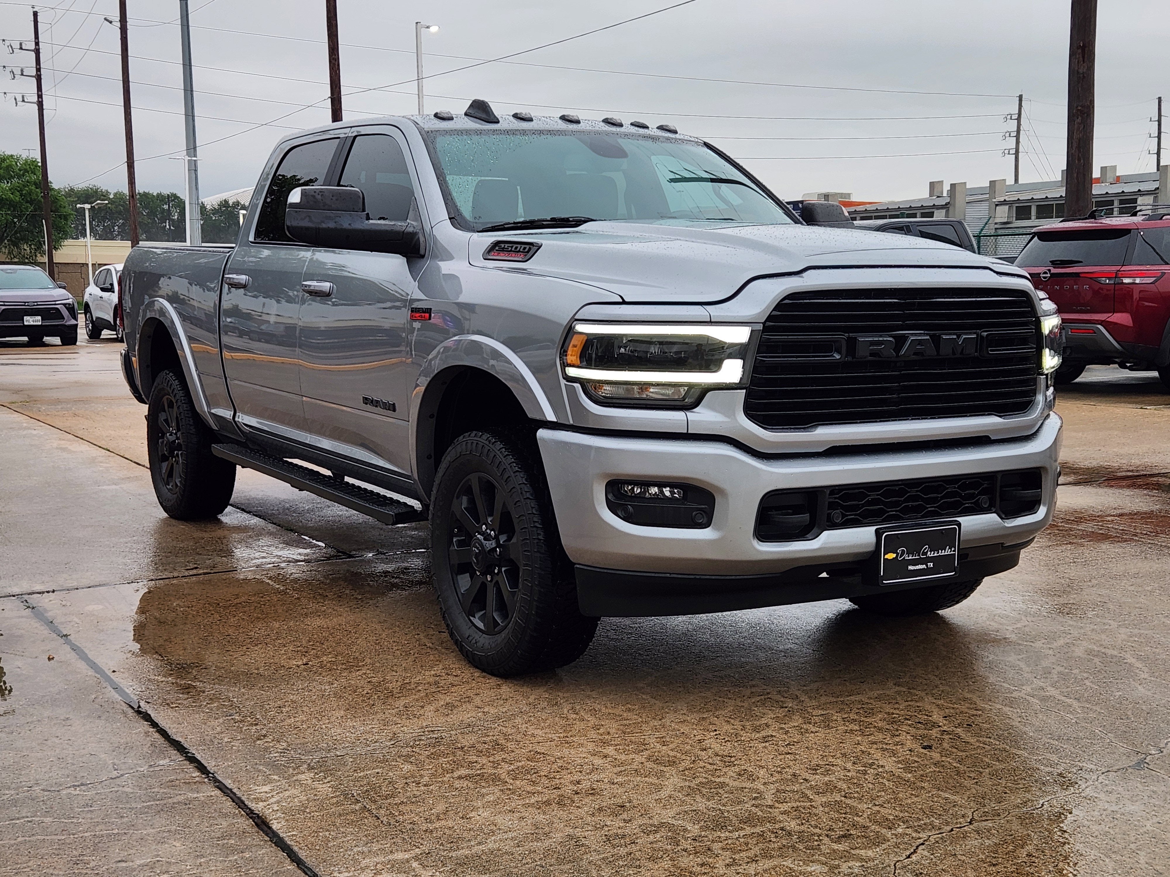 2022 RAM 2500 Laramie Crew Cab 4x4 6'4" Box