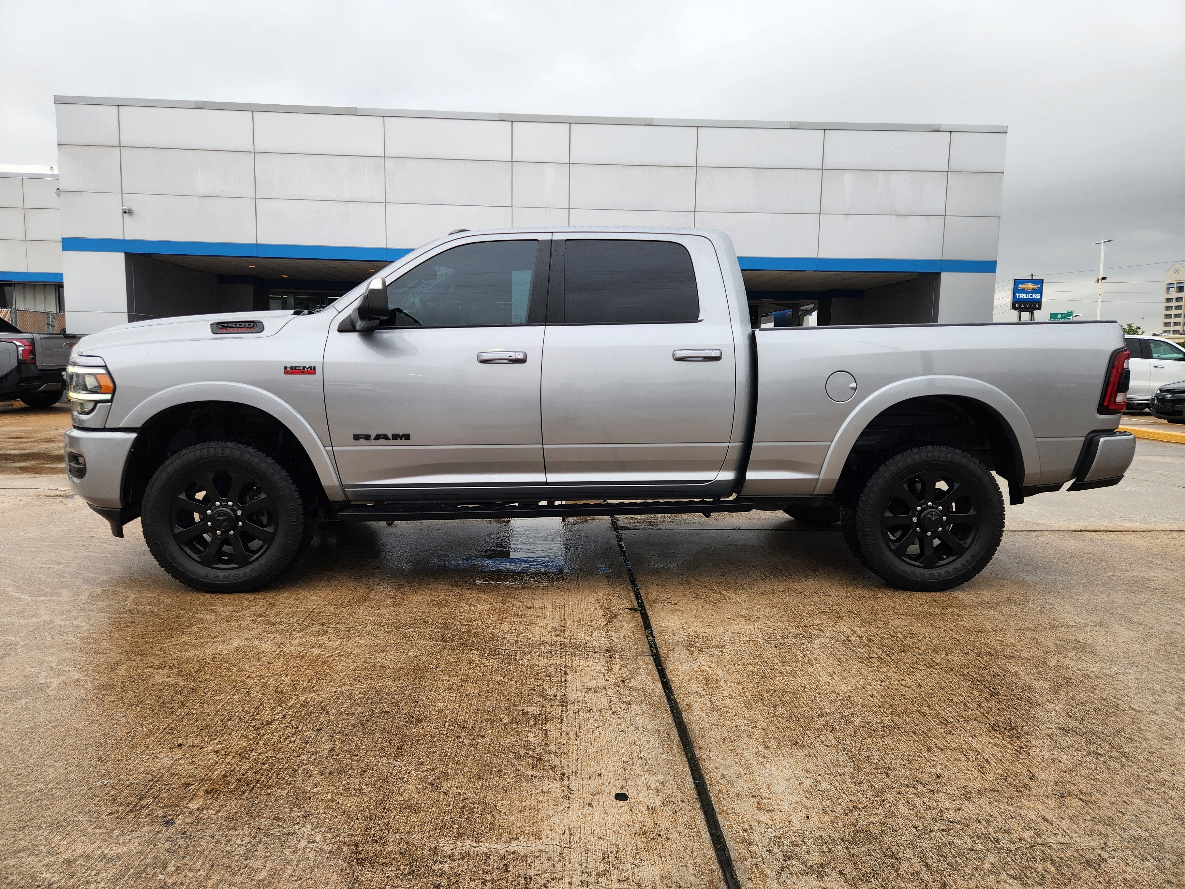 2022 RAM 2500 Laramie Crew Cab 4x4 6'4" Box