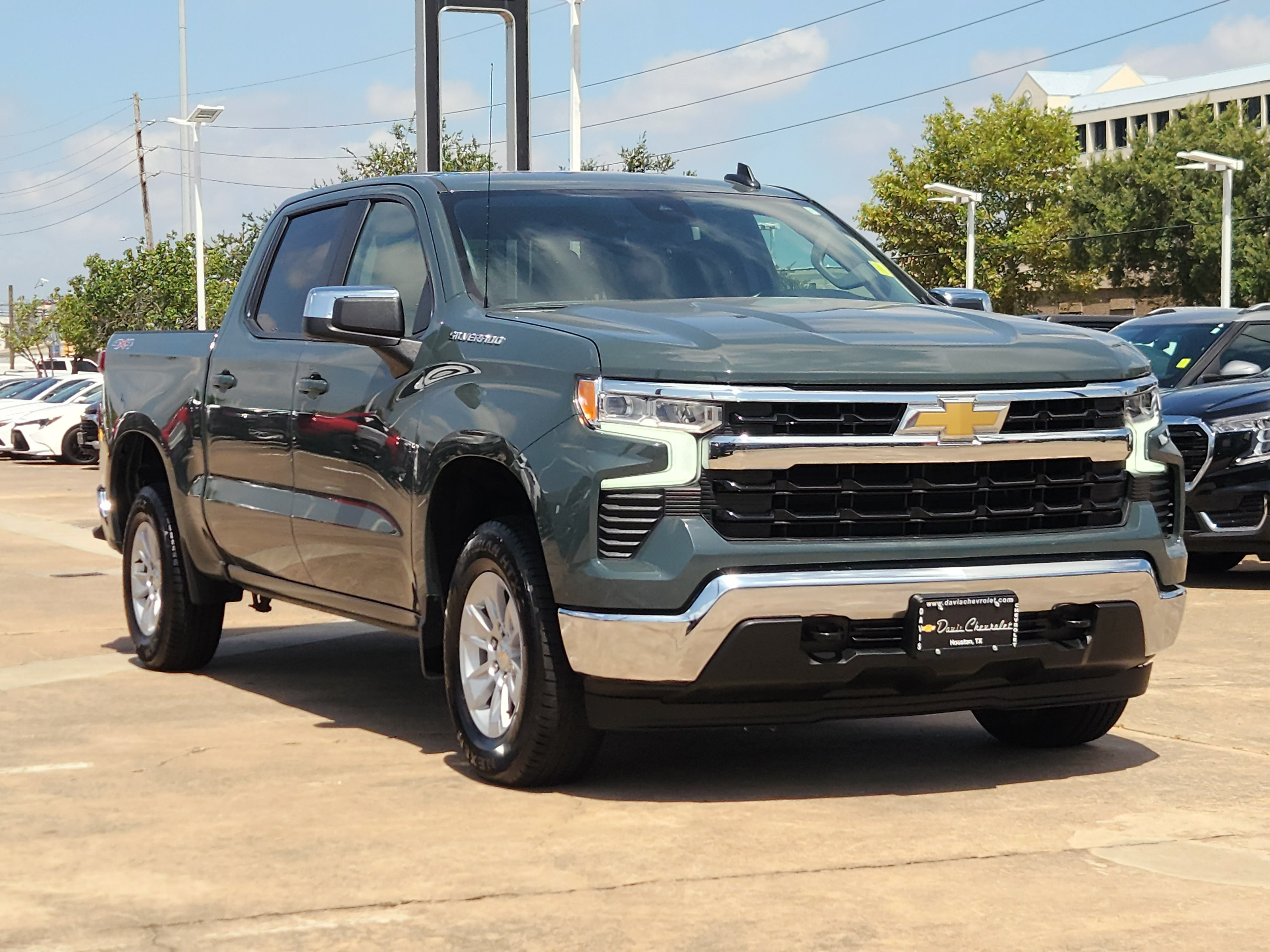 2025 Chevrolet Silverado 1500 LT