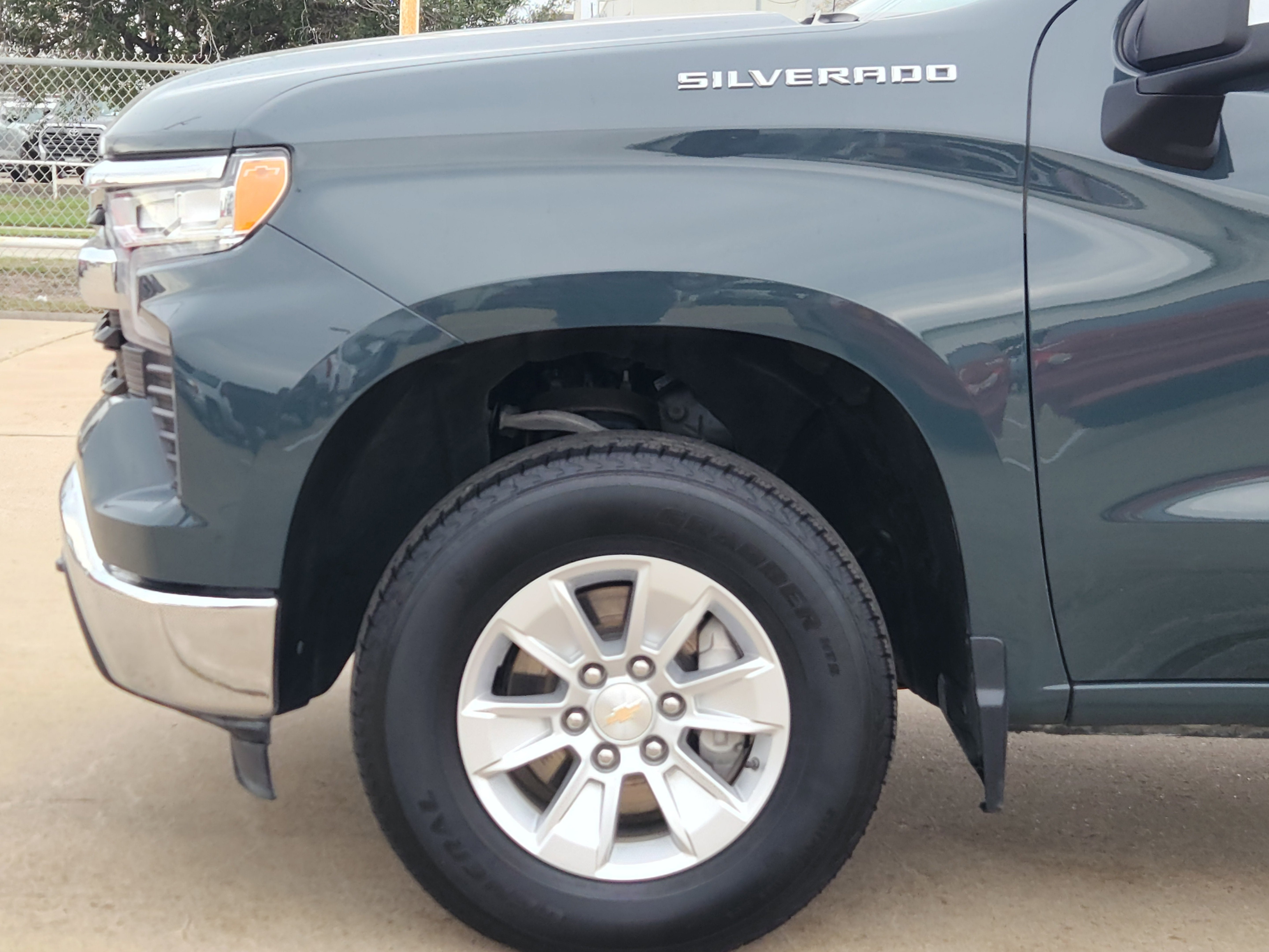 2025 Chevrolet Silverado 1500 LT