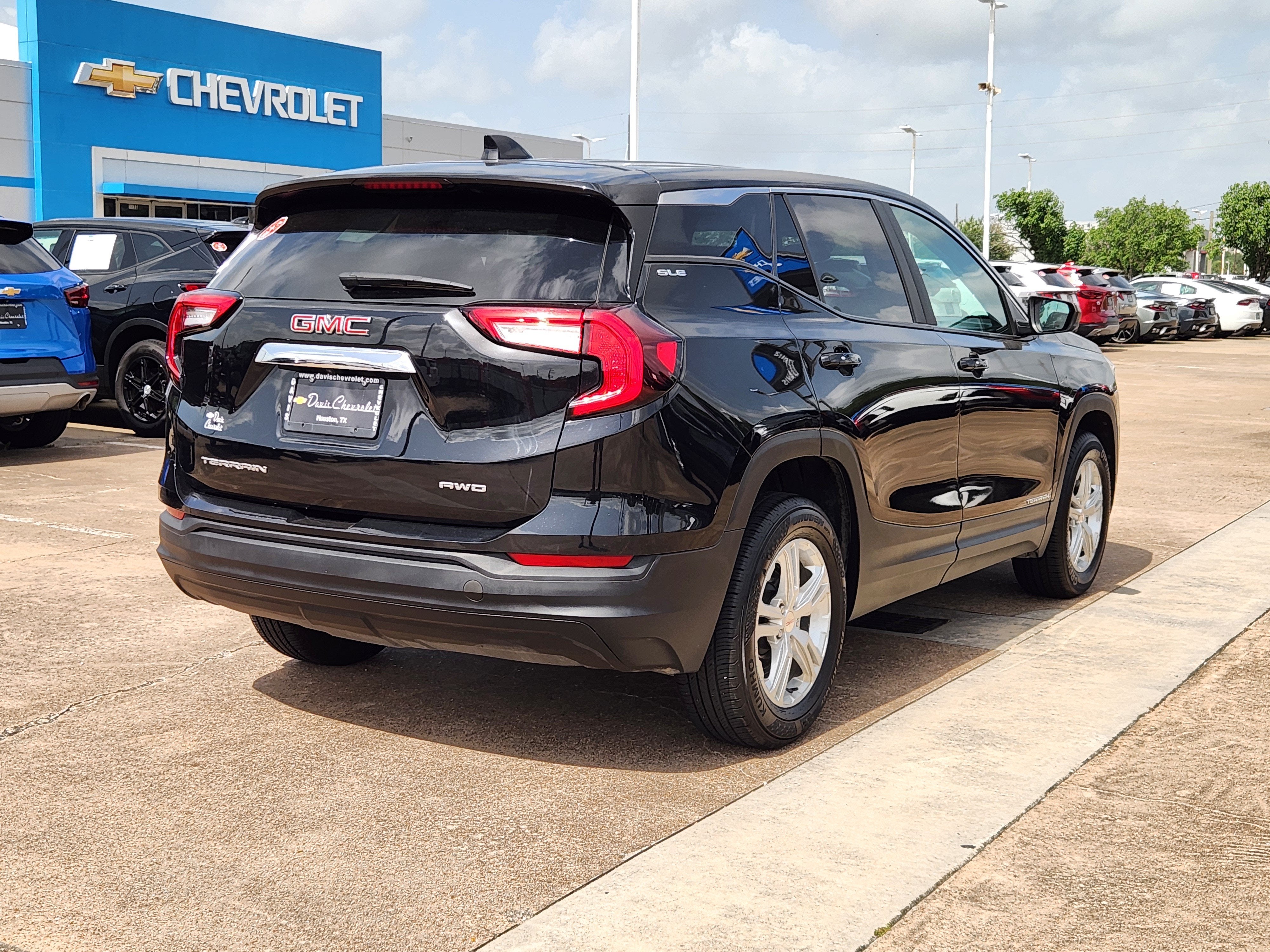 2024 GMC Terrain SLE