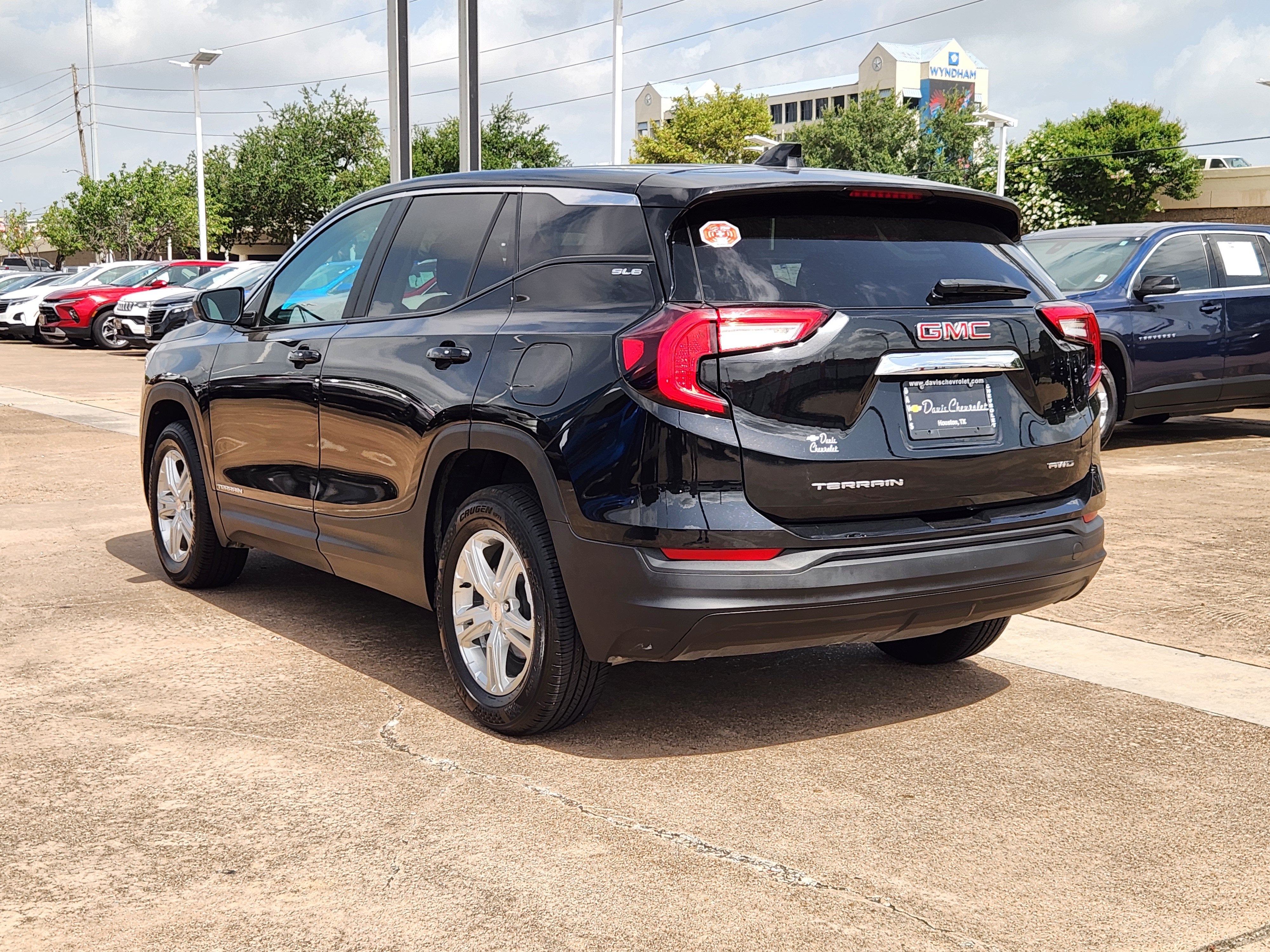 2024 GMC Terrain SLE