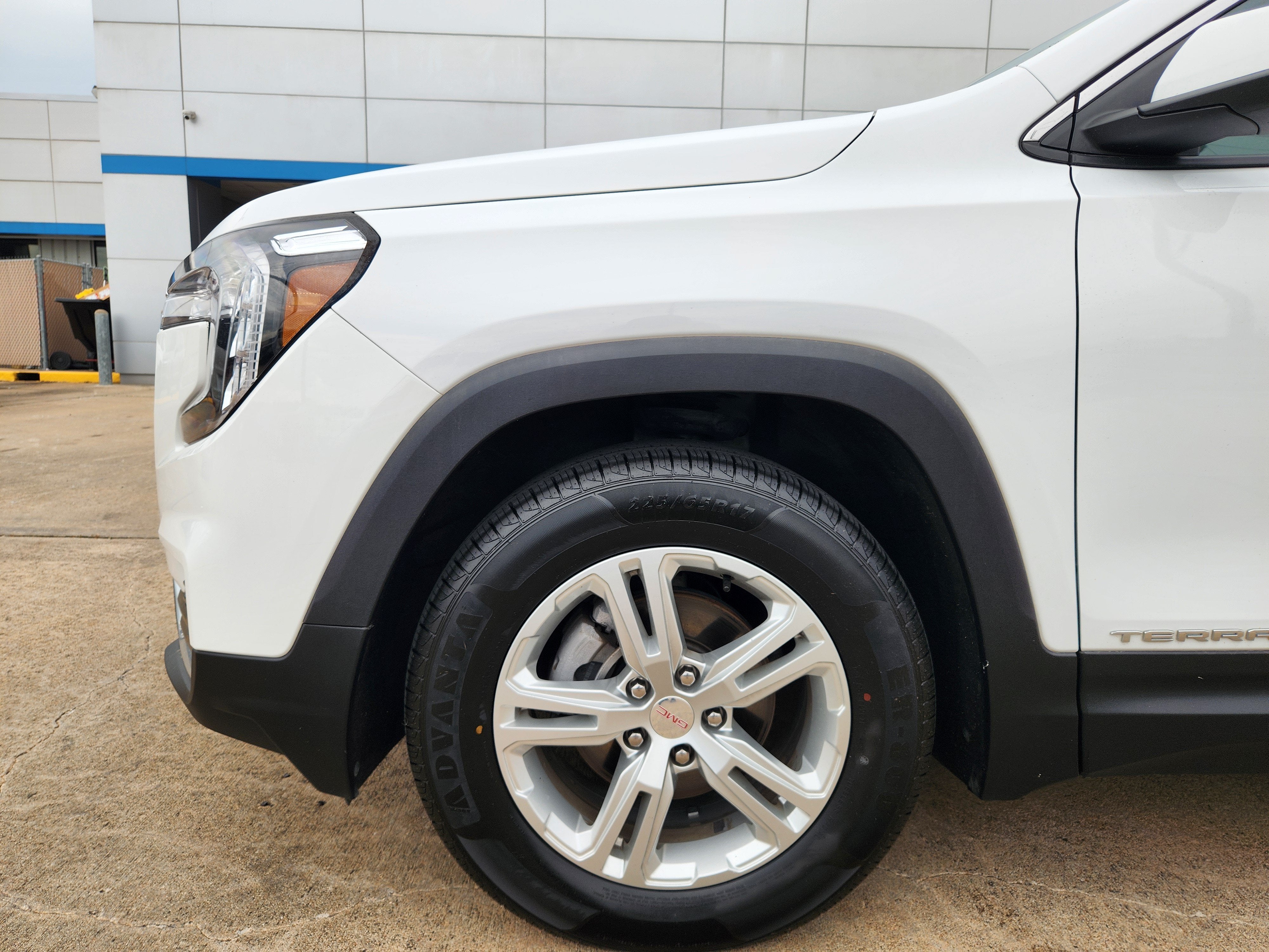 2024 GMC Terrain SLE