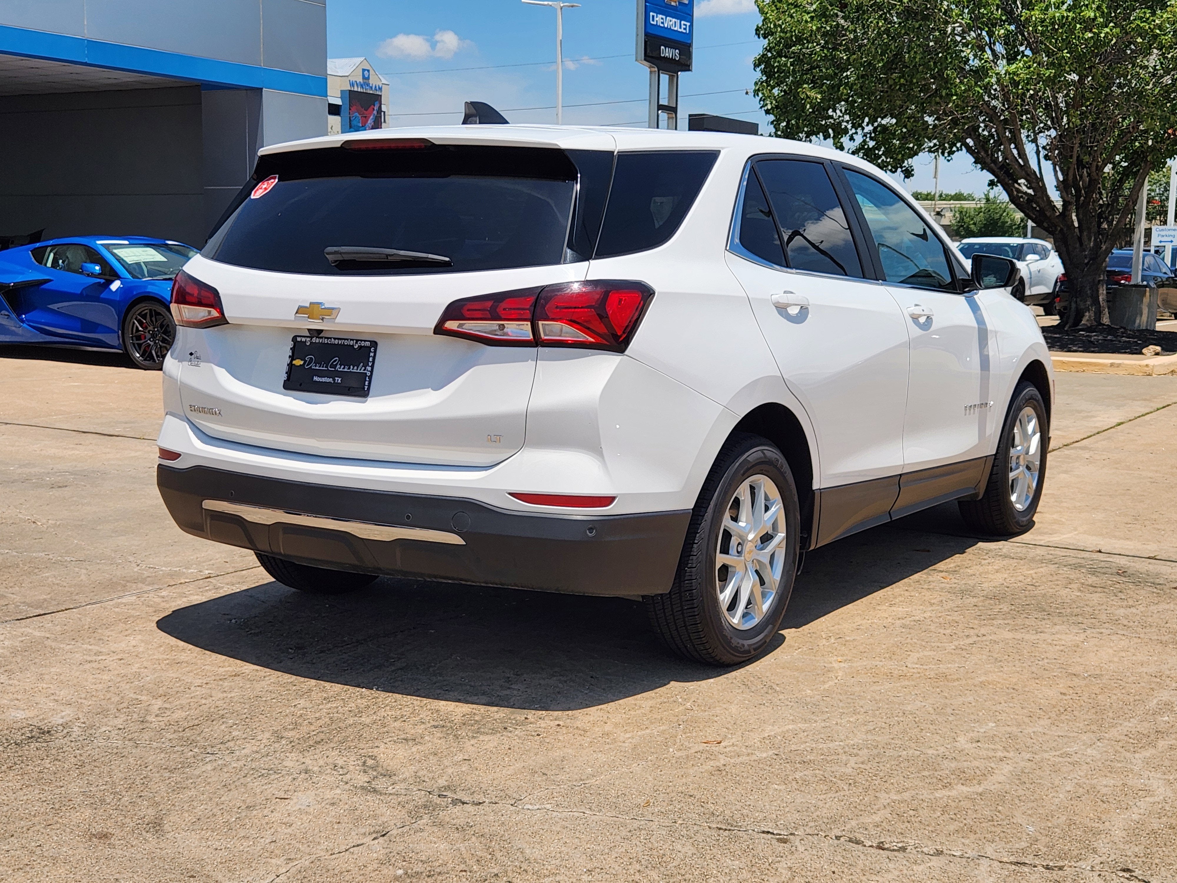 2024 Chevrolet Equinox LT - Photo 5