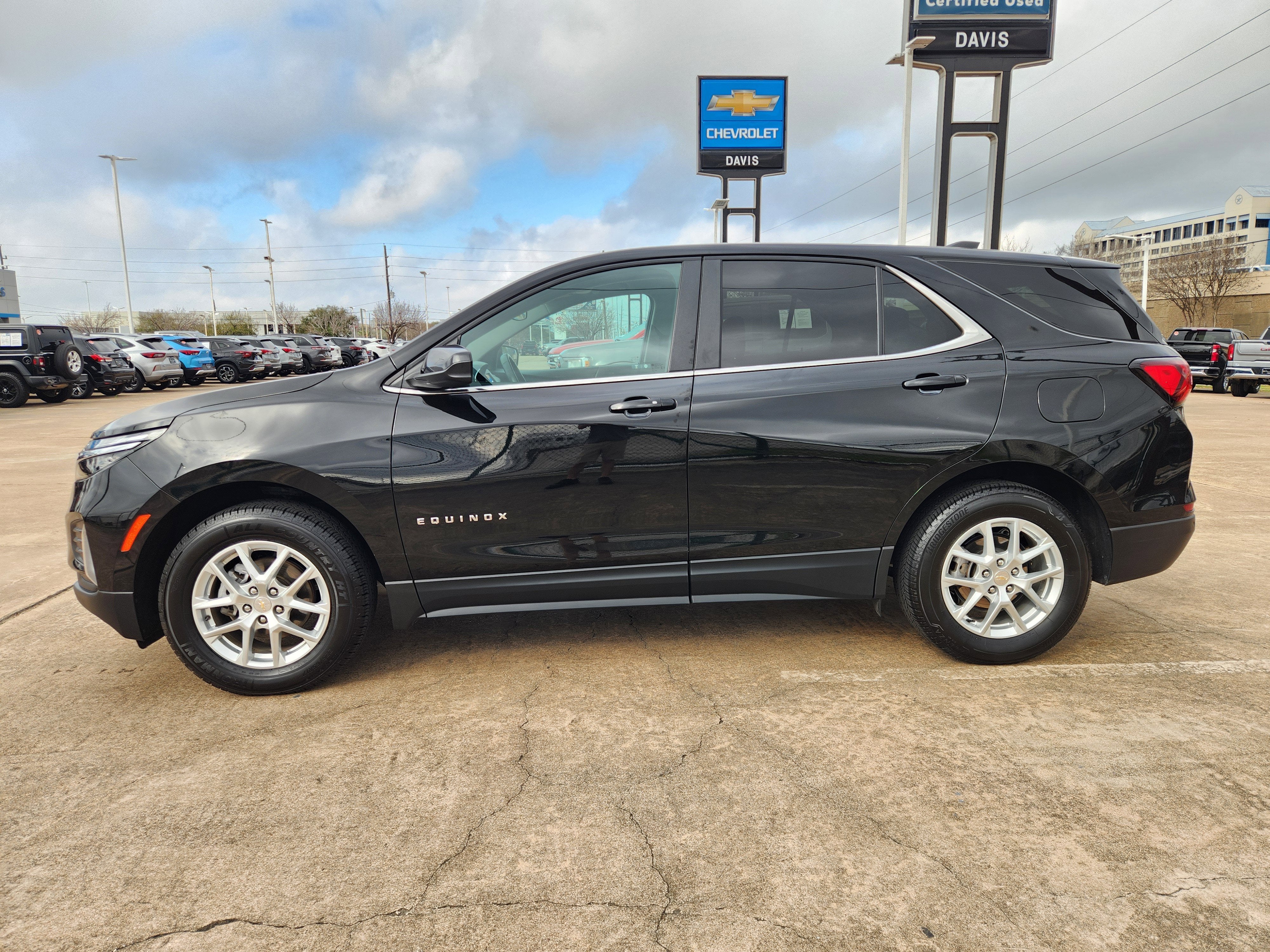 2024 Chevrolet Equinox LT