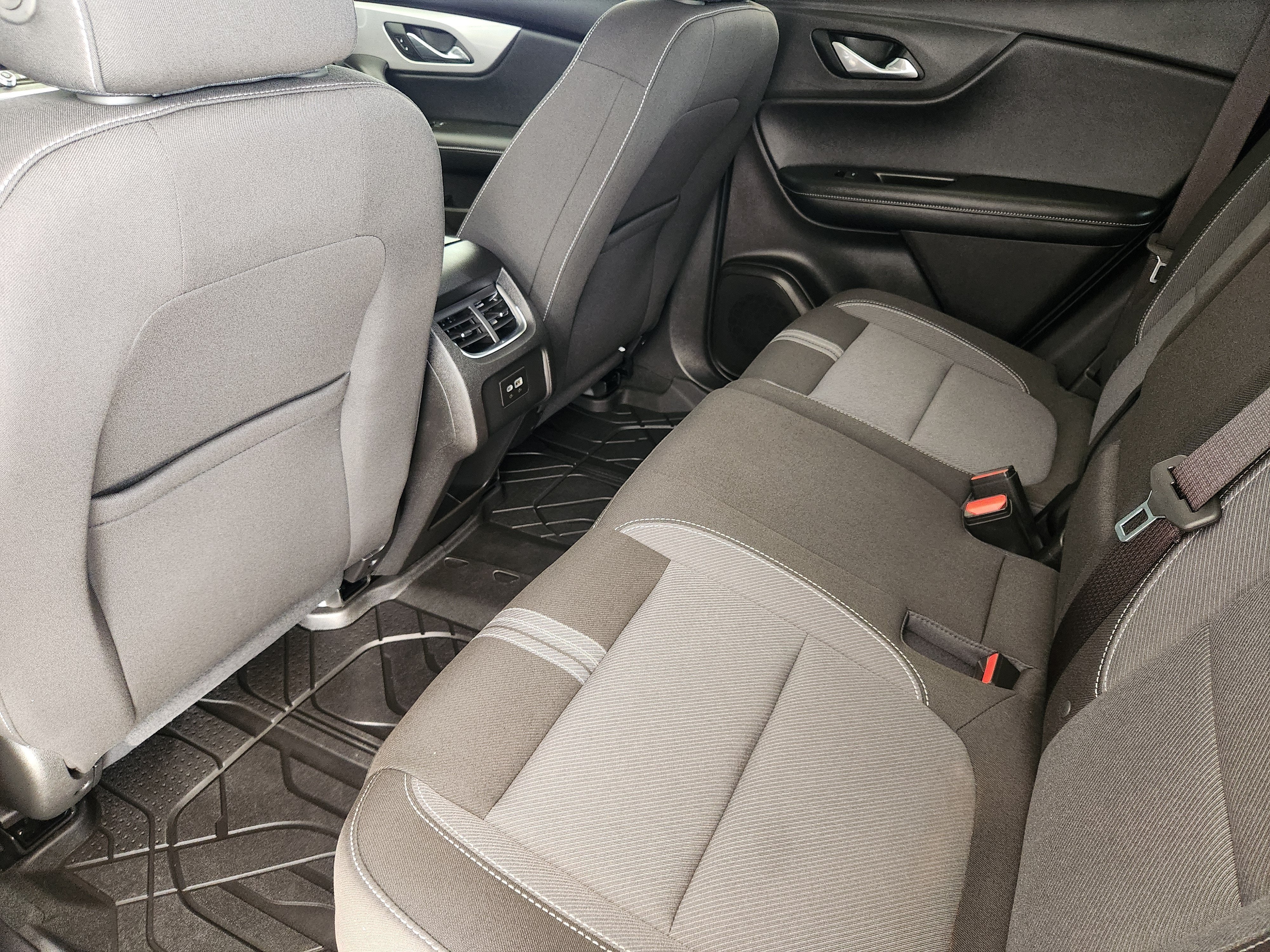 2024 Chevrolet Blazer 2LT - Photo 30