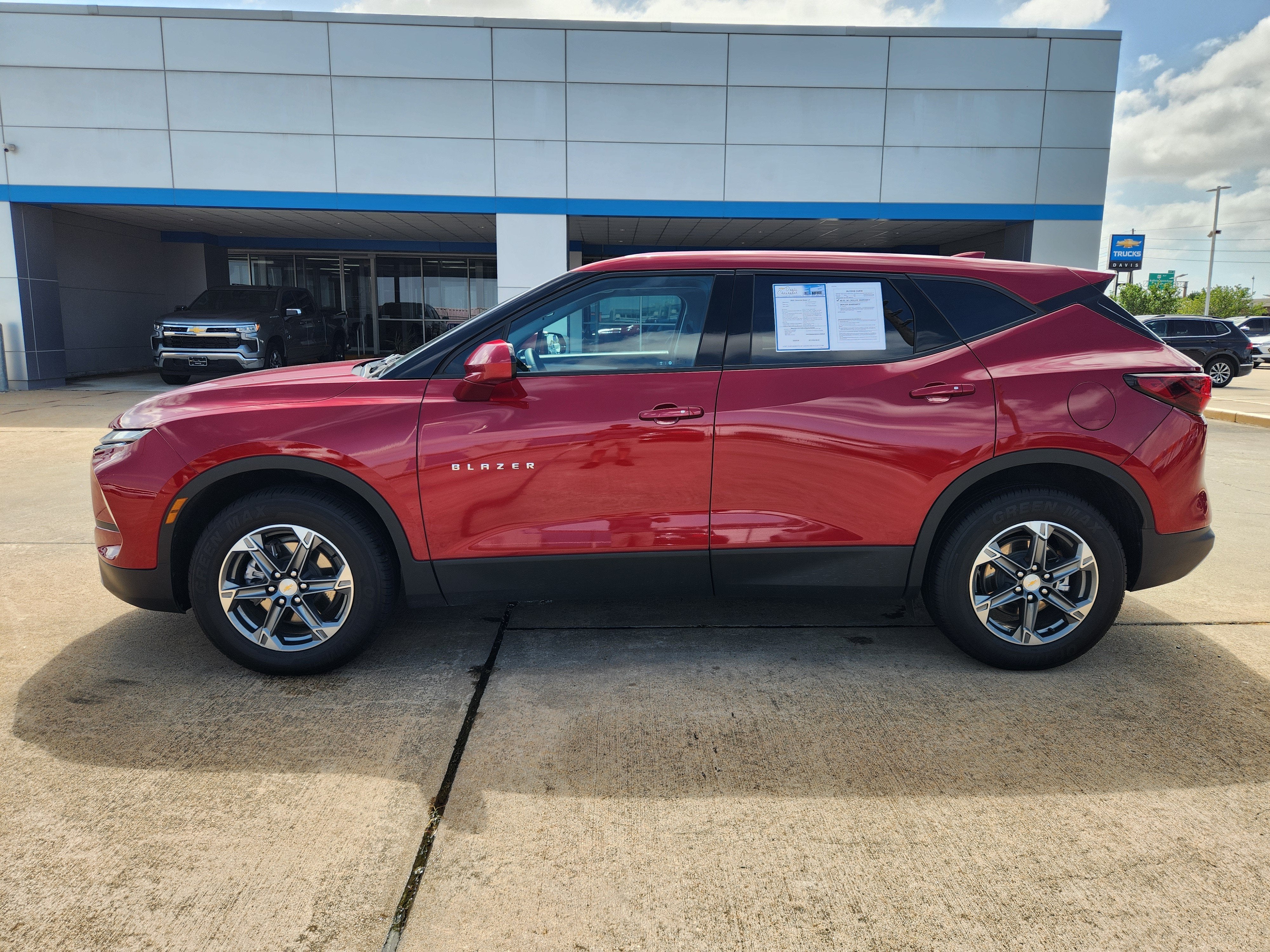 2025 Chevrolet Blazer 2LT