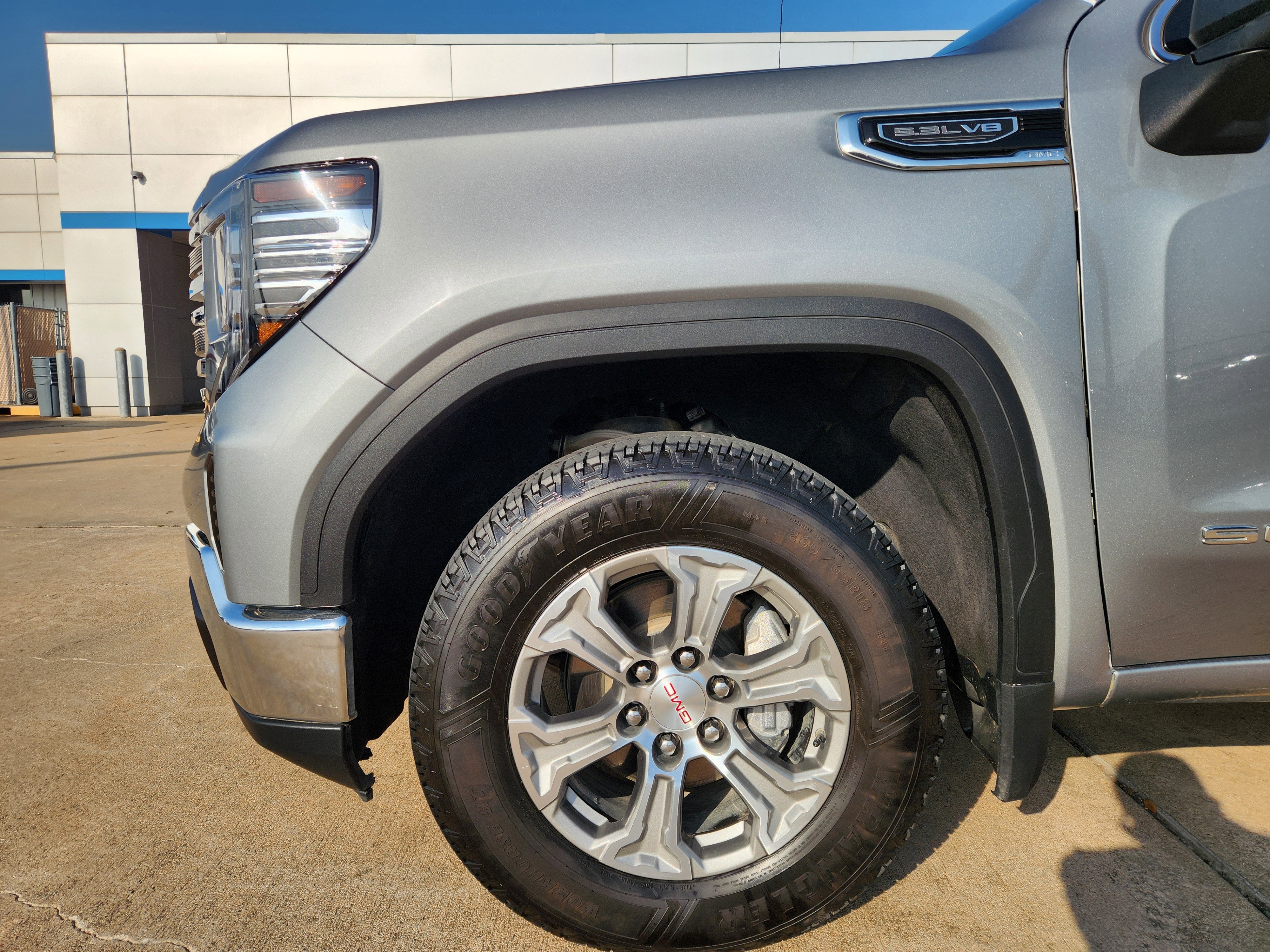 2025 GMC Sierra 1500 SLT