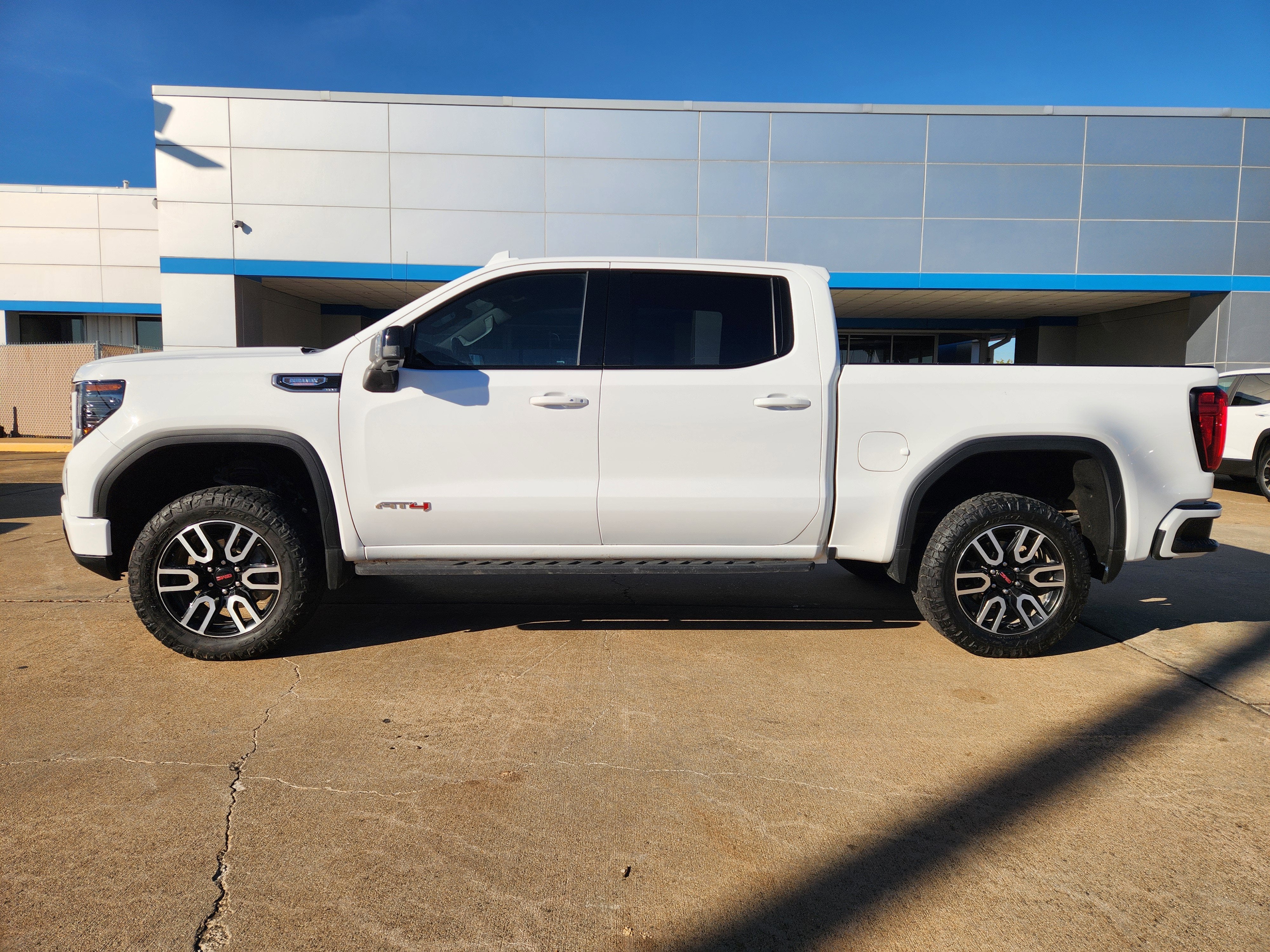 2024 GMC Sierra 1500 AT4