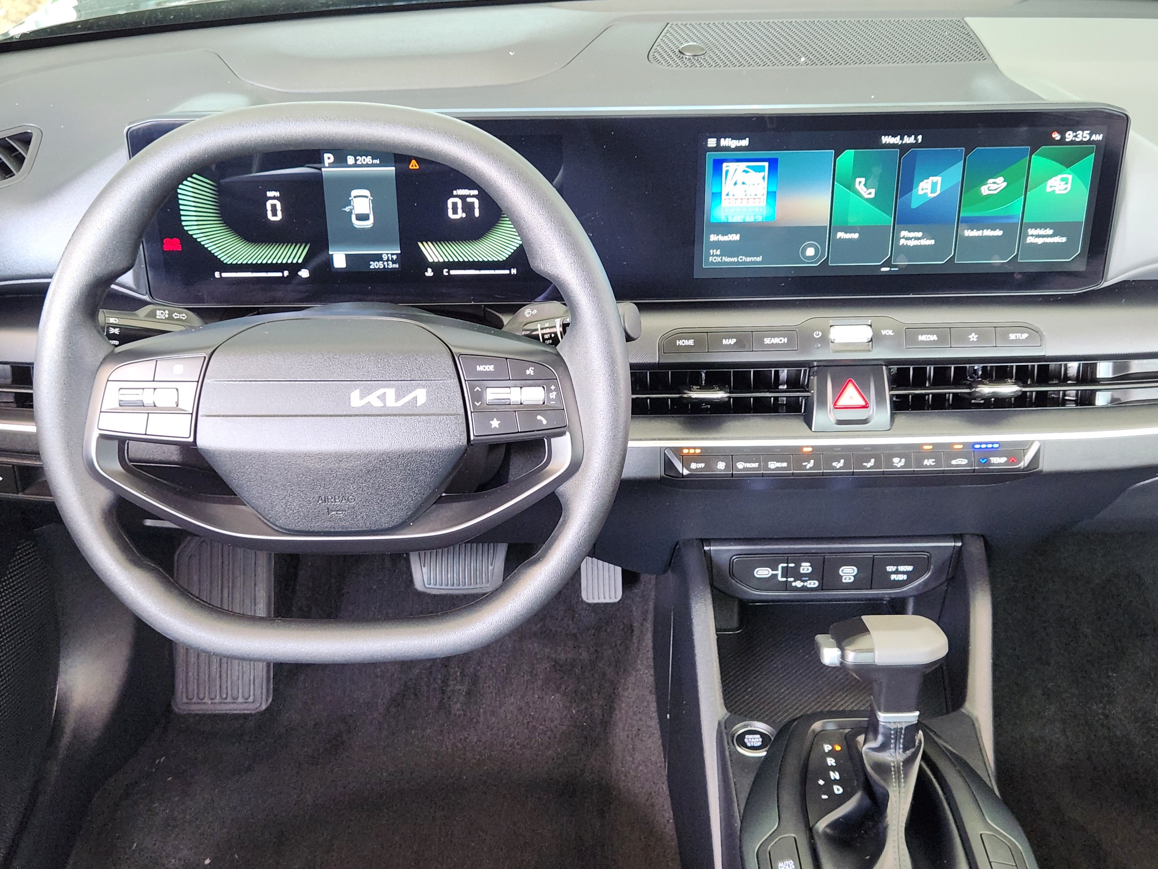 2025 Kia K4 LX