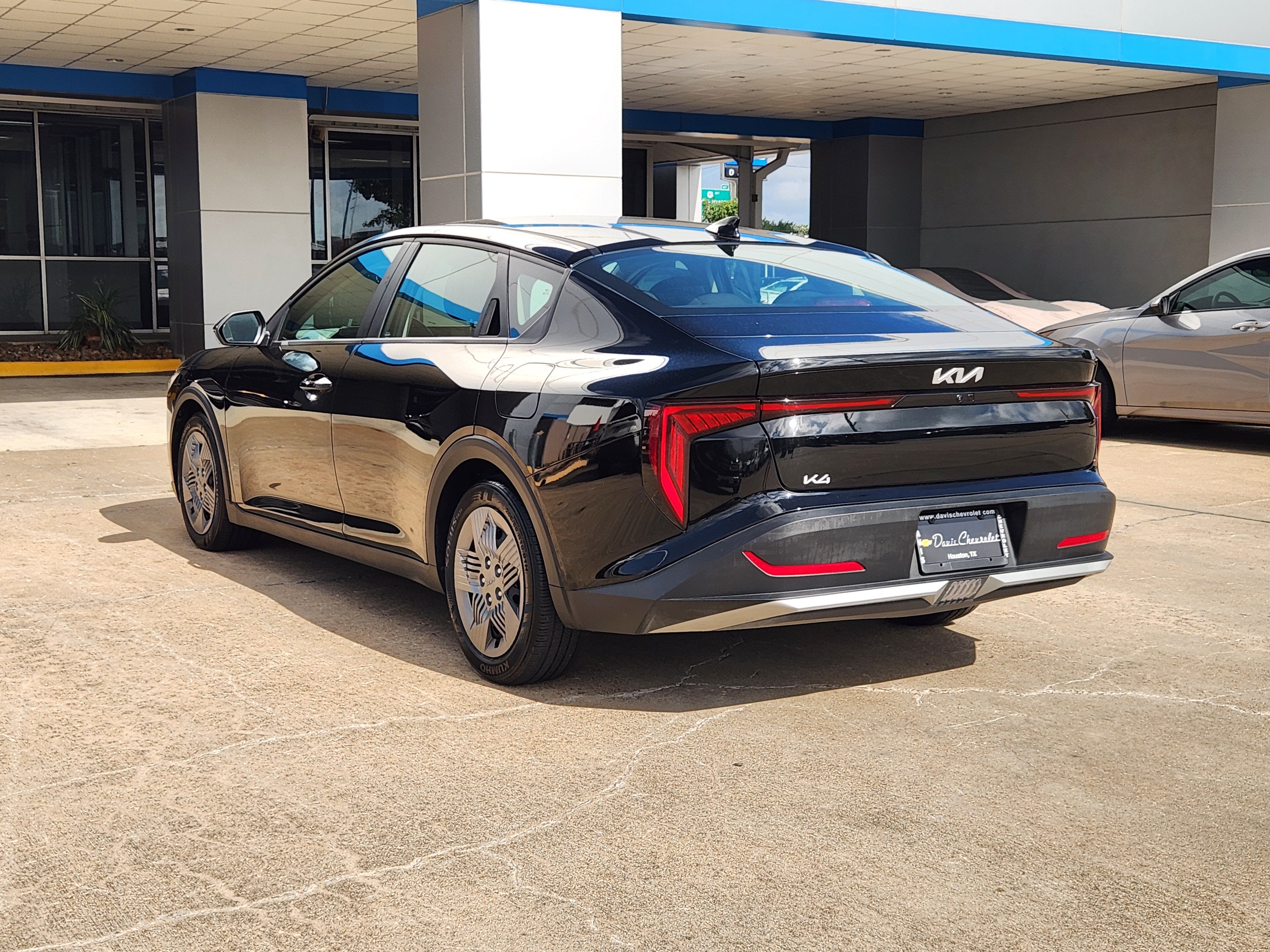 2025 Kia K4 LX