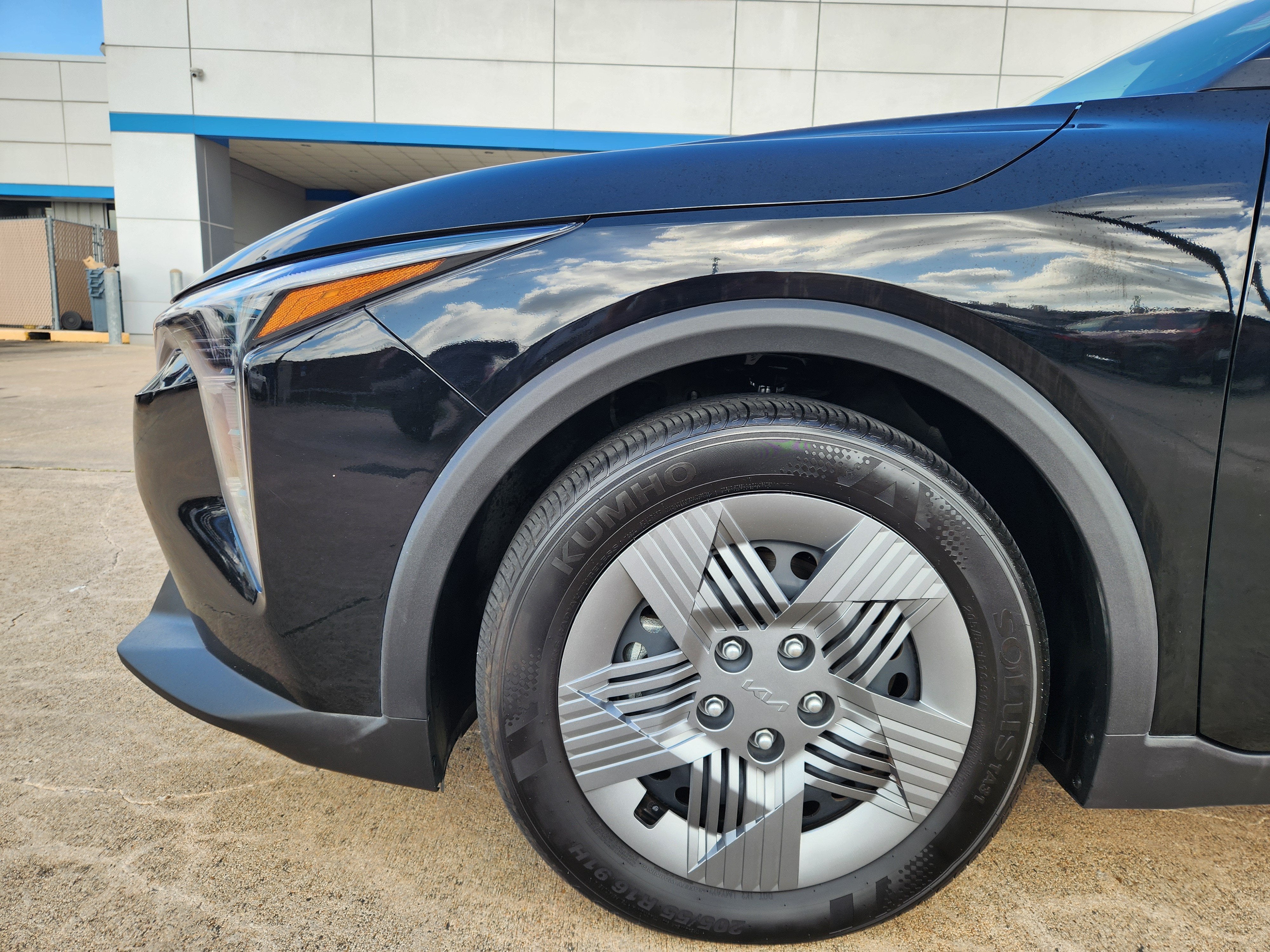 2025 Kia K4 LX