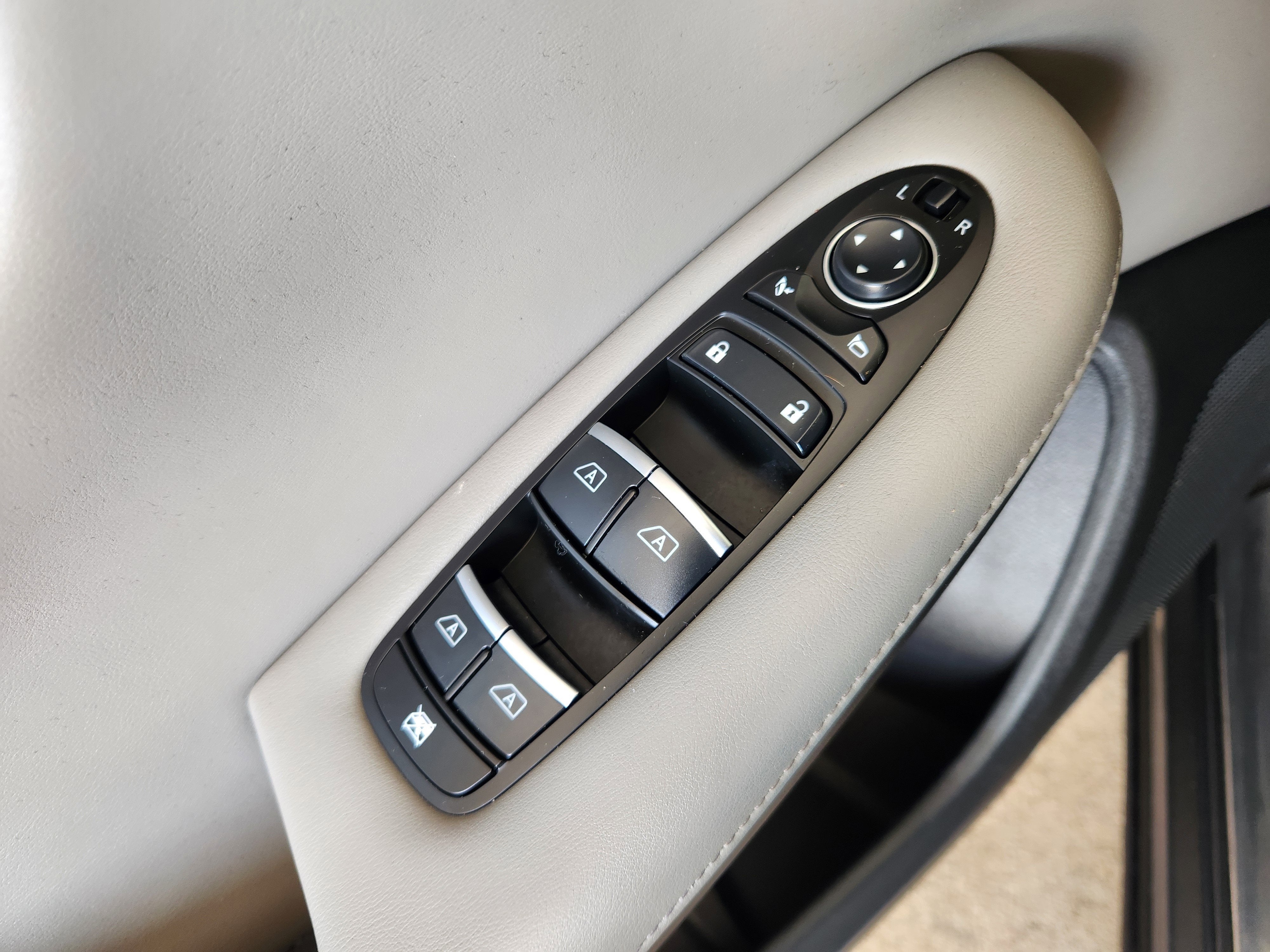 2023 INFINITI QX50 LUXE AWD