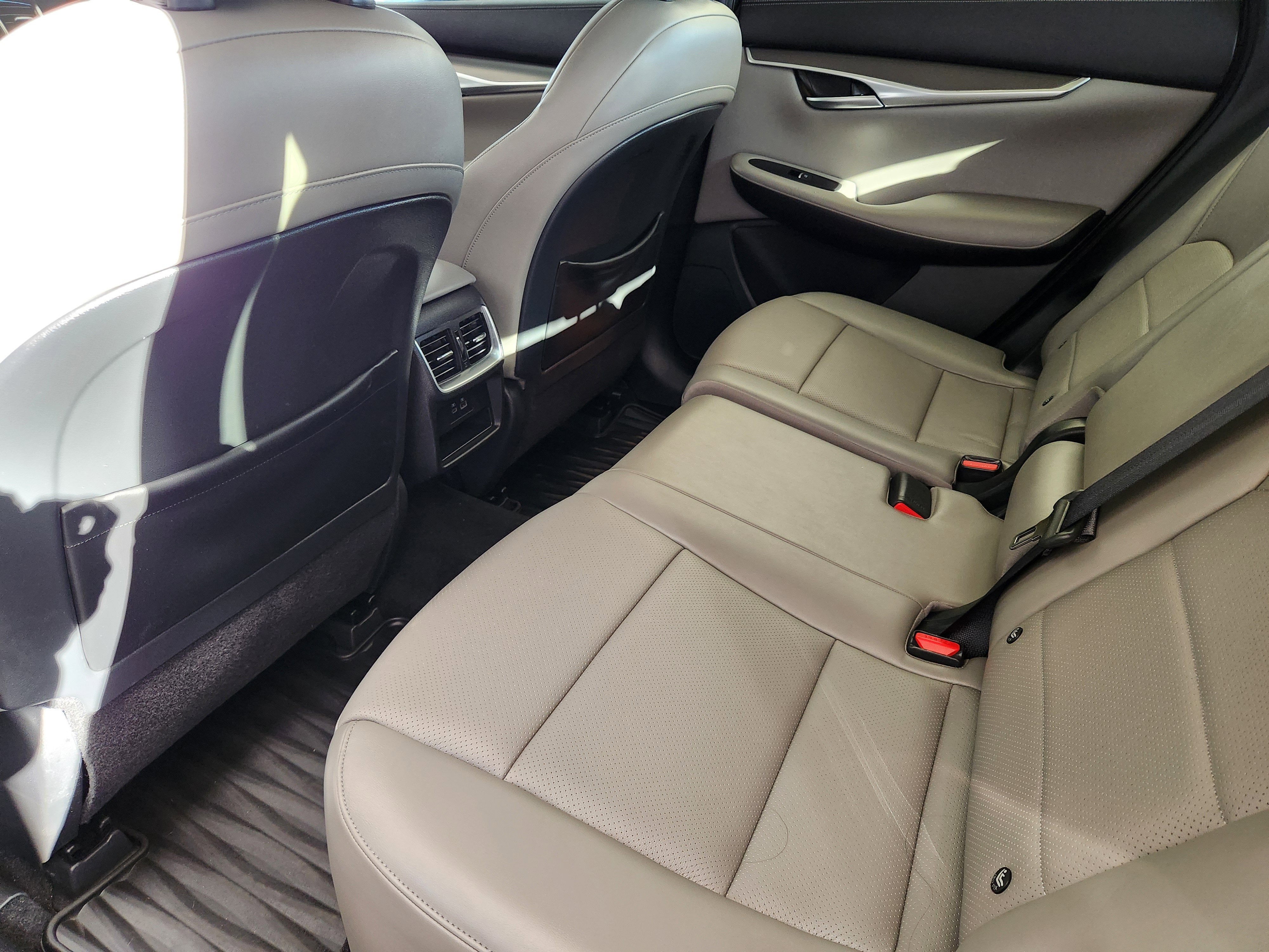 2023 INFINITI QX50 LUXE AWD