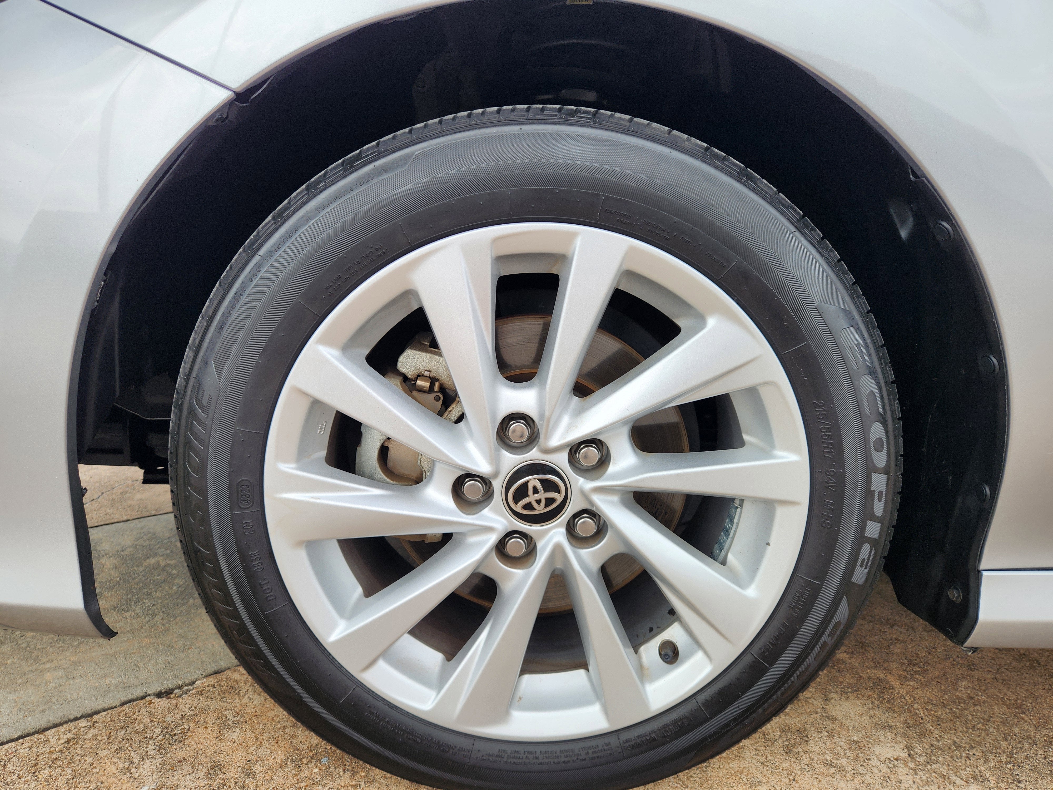 2024 Toyota Camry LE